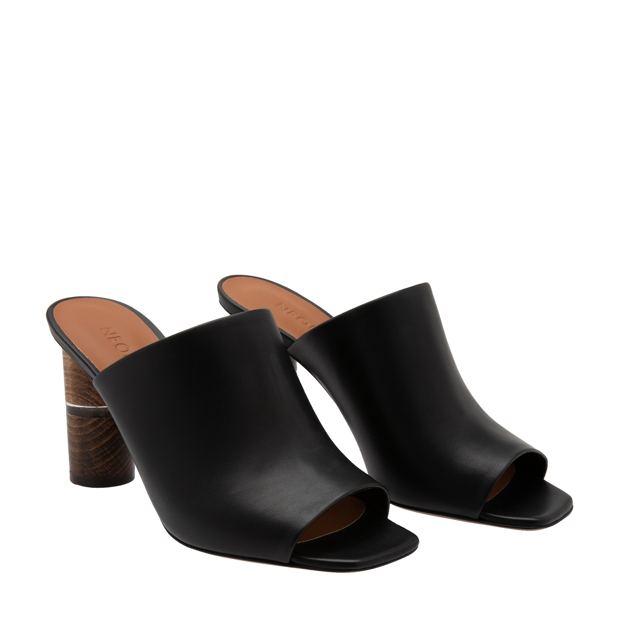 Cerato mules, Black
