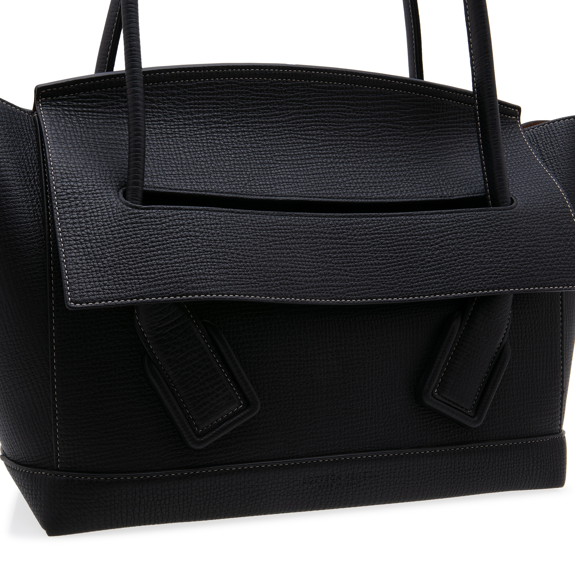 The Arco 48 bag, Black