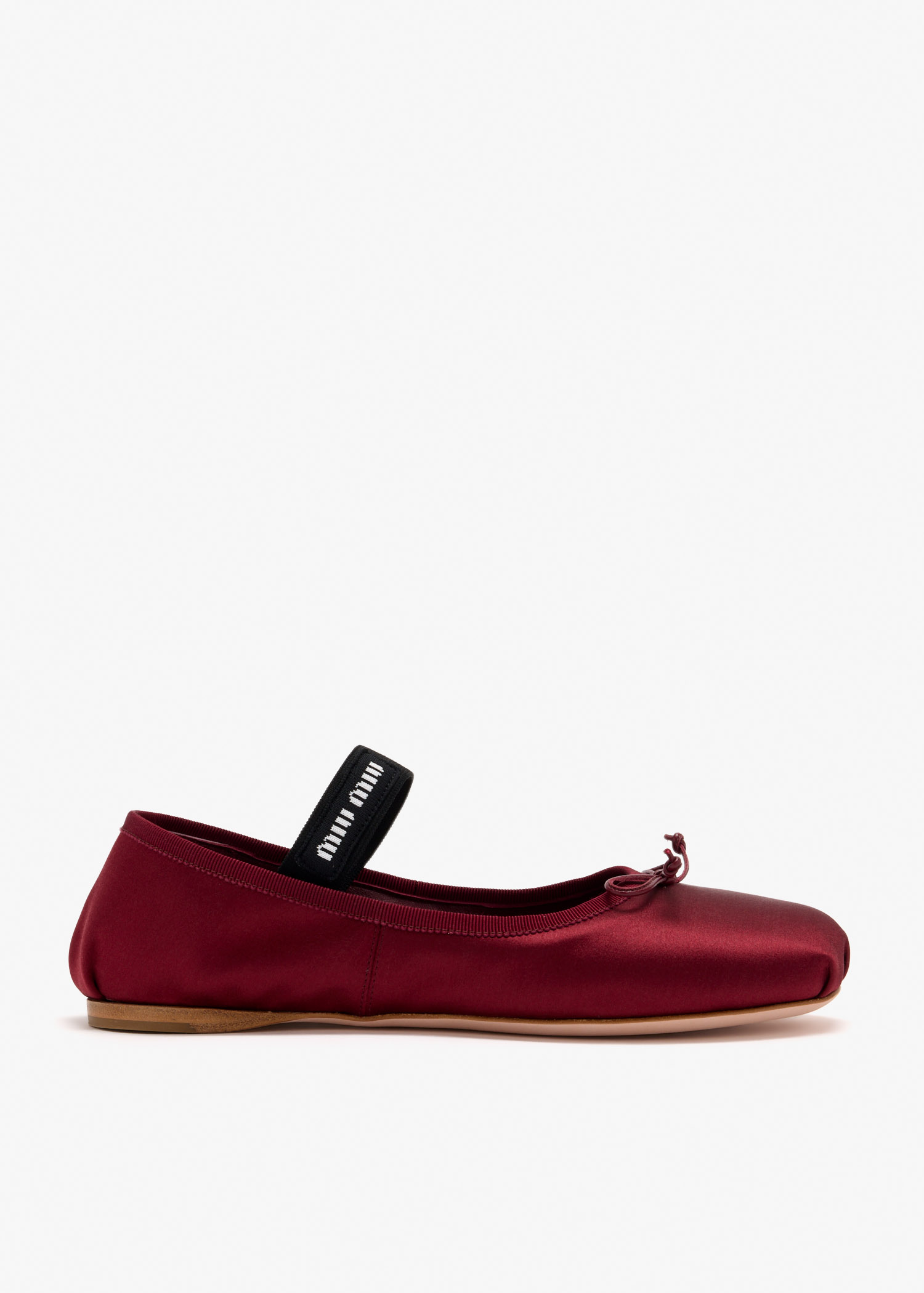 Satin ballerinas, Burgundy
Satin ballerinas, Burgundy