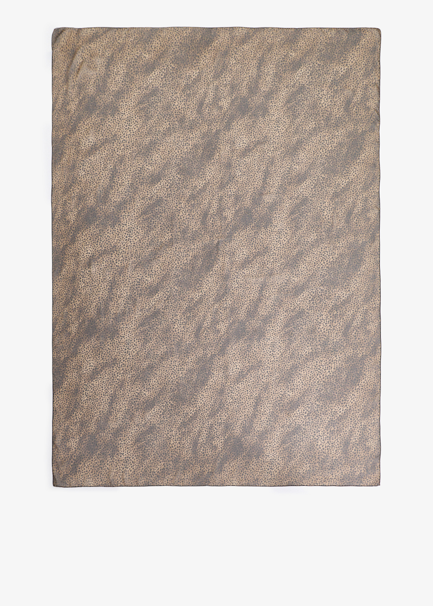 Leopard pattern silk stole, Brown
Leopard pattern silk stole, Brown