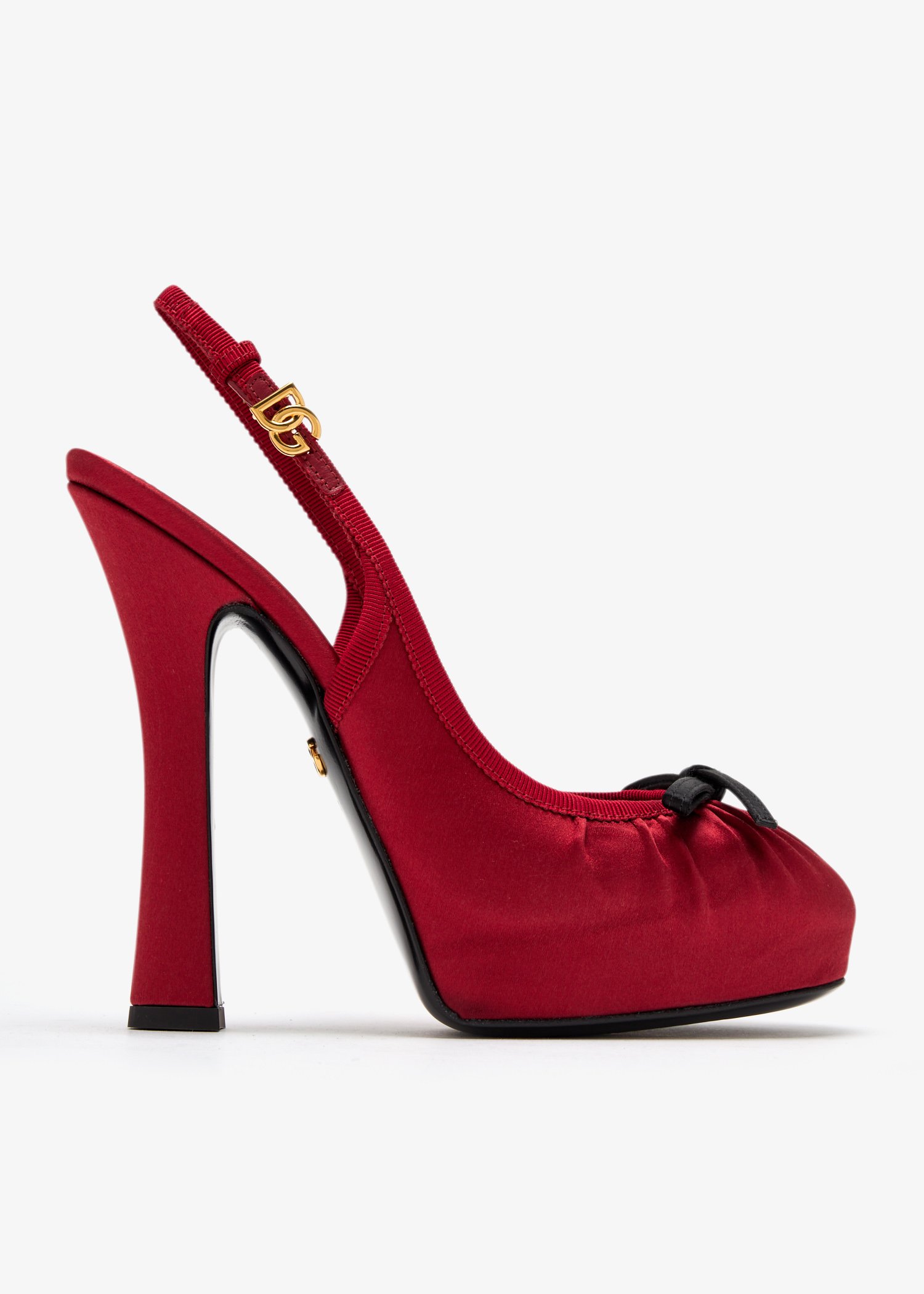 Satin slingback pumps, Red
Satin slingback pumps, Red