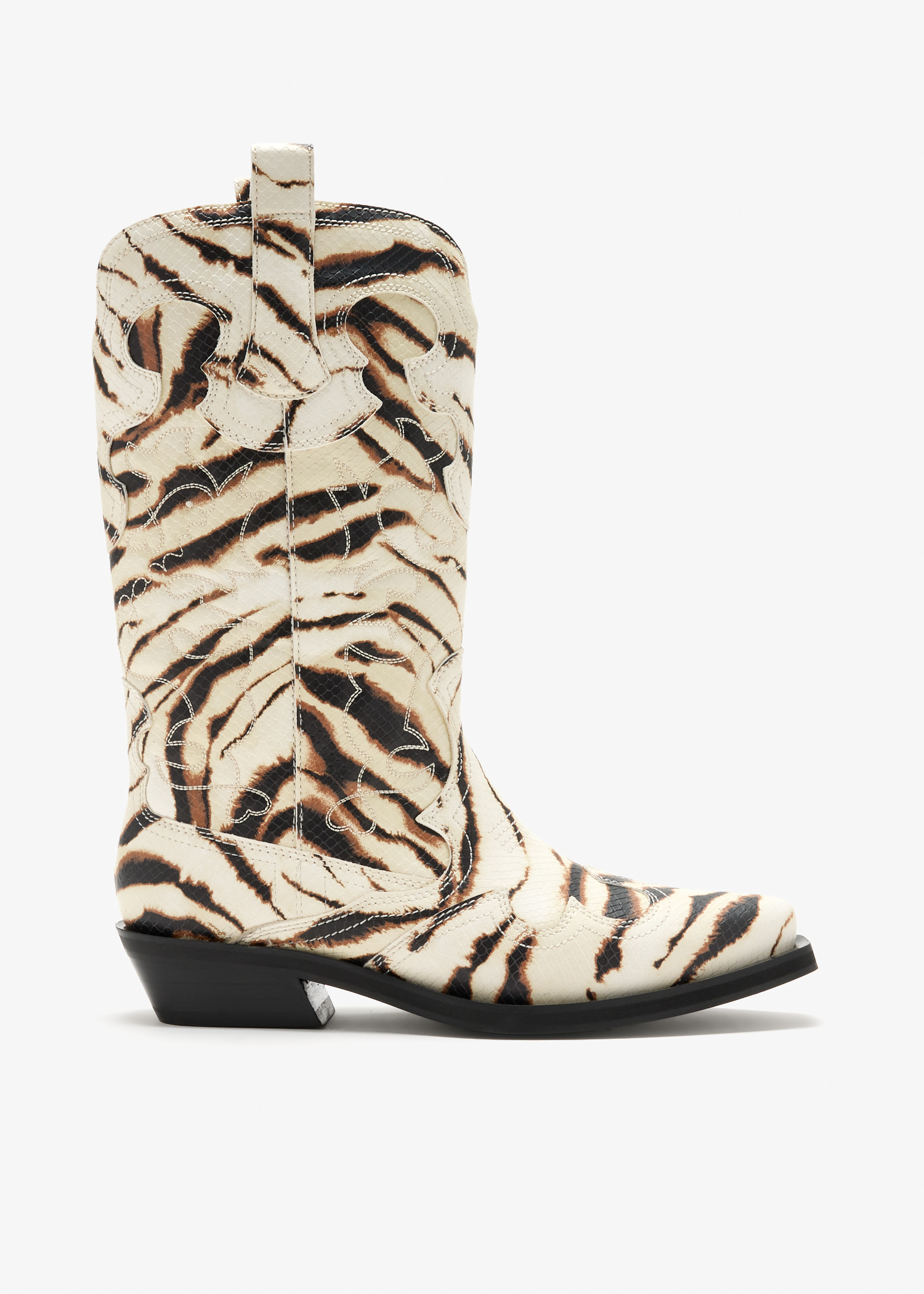 Western boots, Animal printed
Western boots, Animal printed