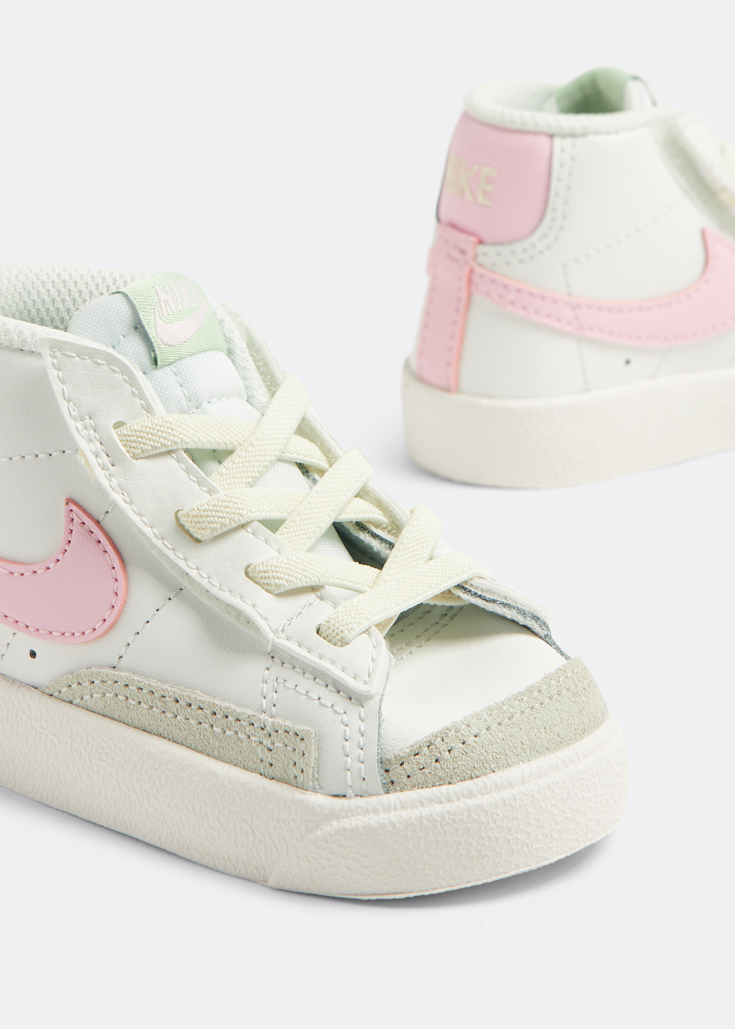 Blazer Mid '77 sneakers, White