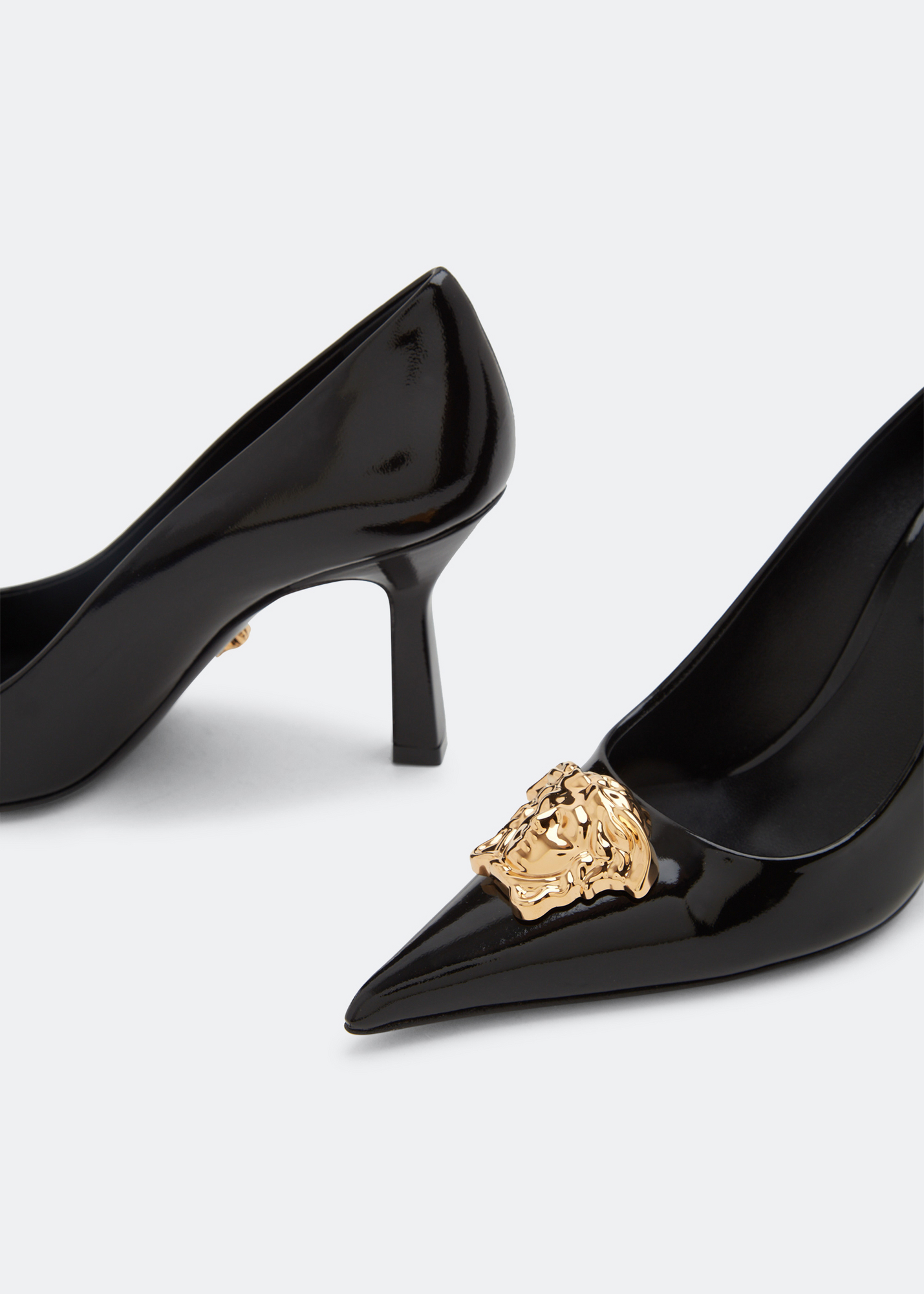 La Medusa leather pumps, Black
La Medusa leather pumps, Black