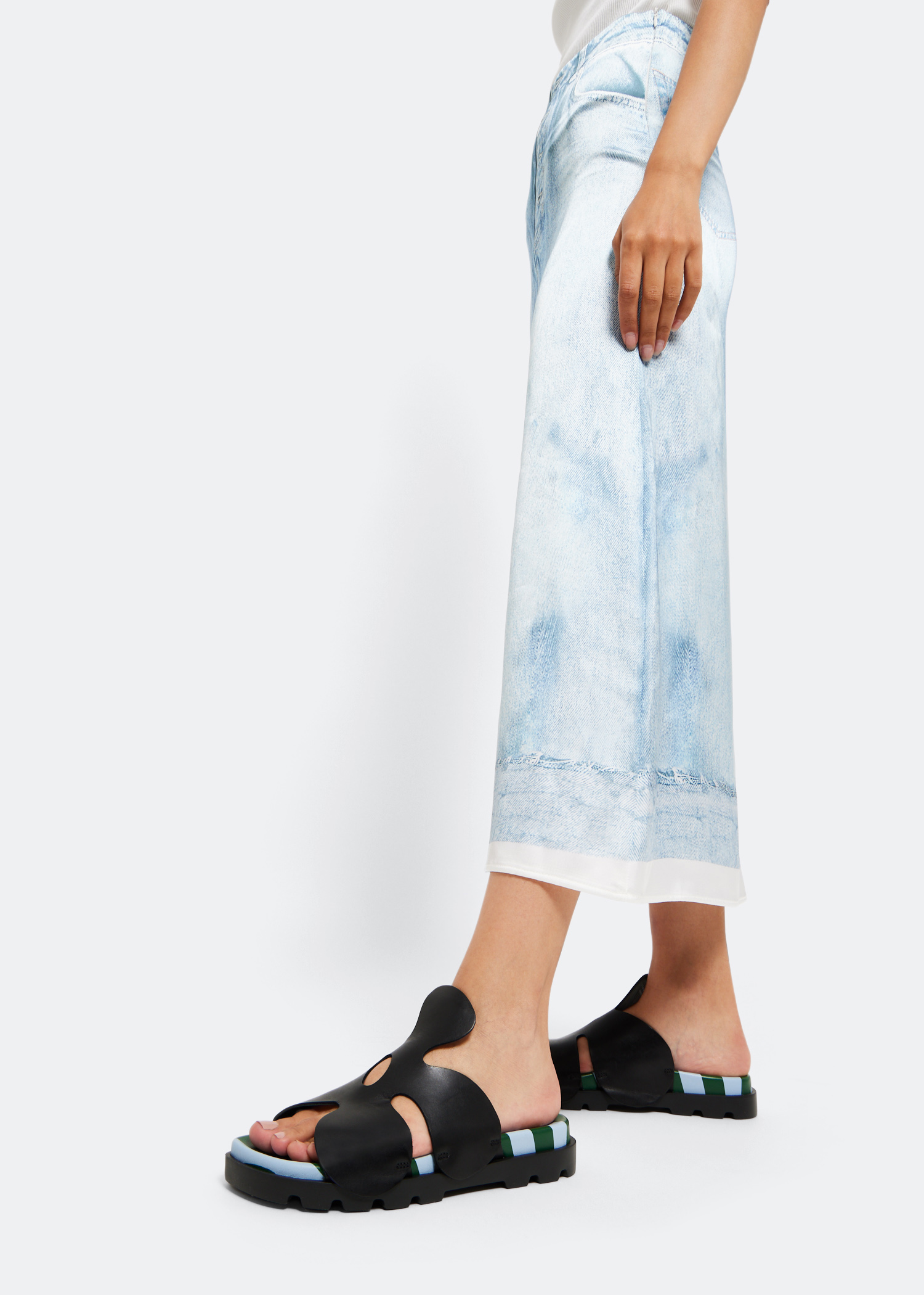 Brutus sandals, Black