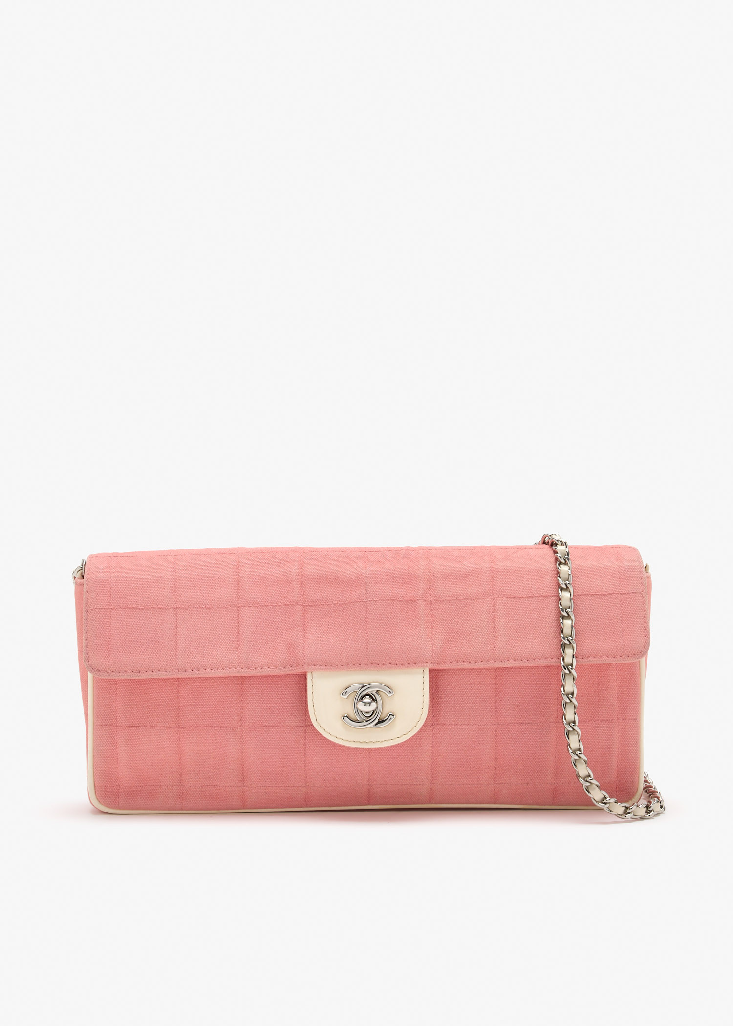 Chocolate Bar East West flap bag, Pink
Chocolate Bar East West flap bag, Pink