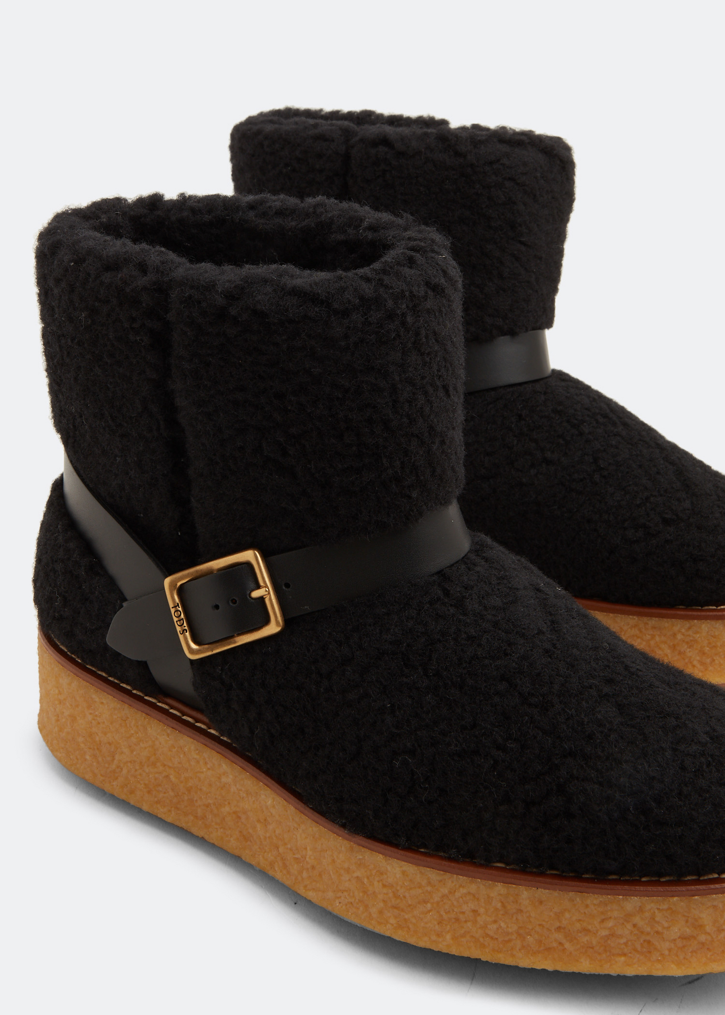 Platform boots, Black