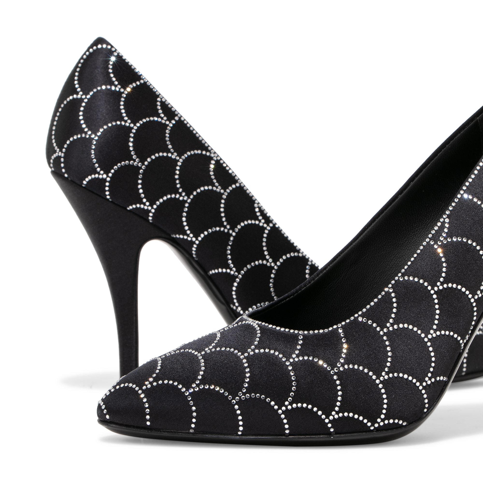 

Judy pumps, Black