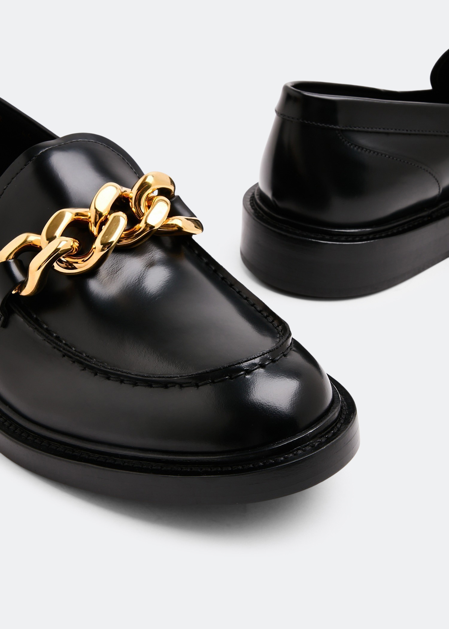 

Chain leather loafers, Black