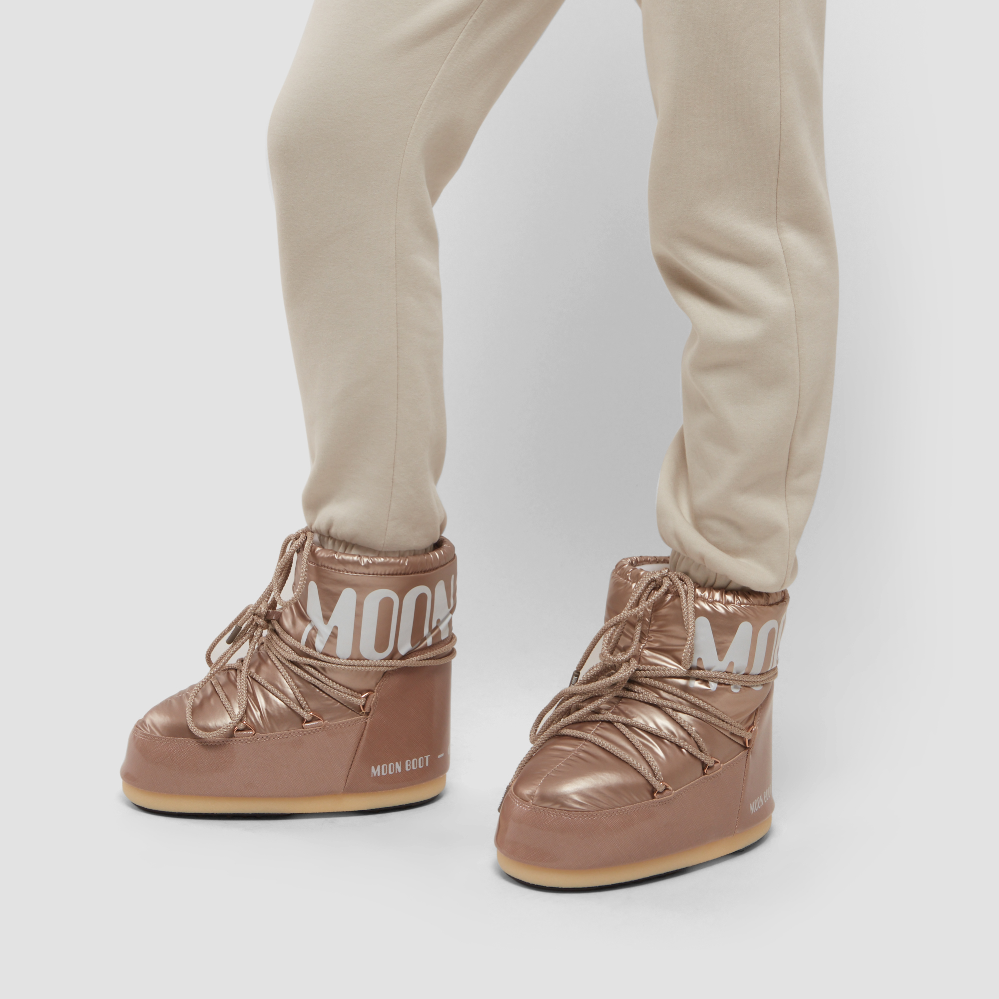 

Icon Low Pillow snow boots, Gold