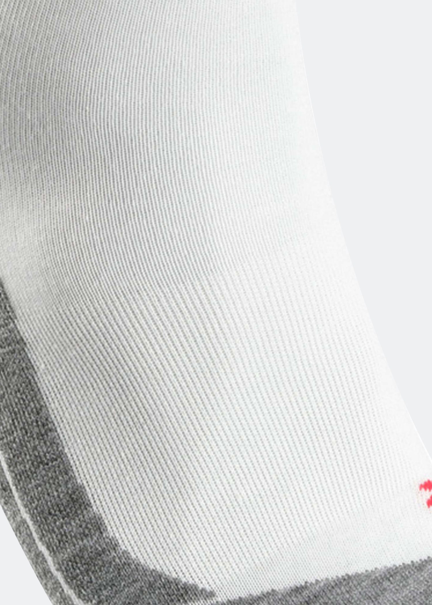 

RU4 short men running socks, White