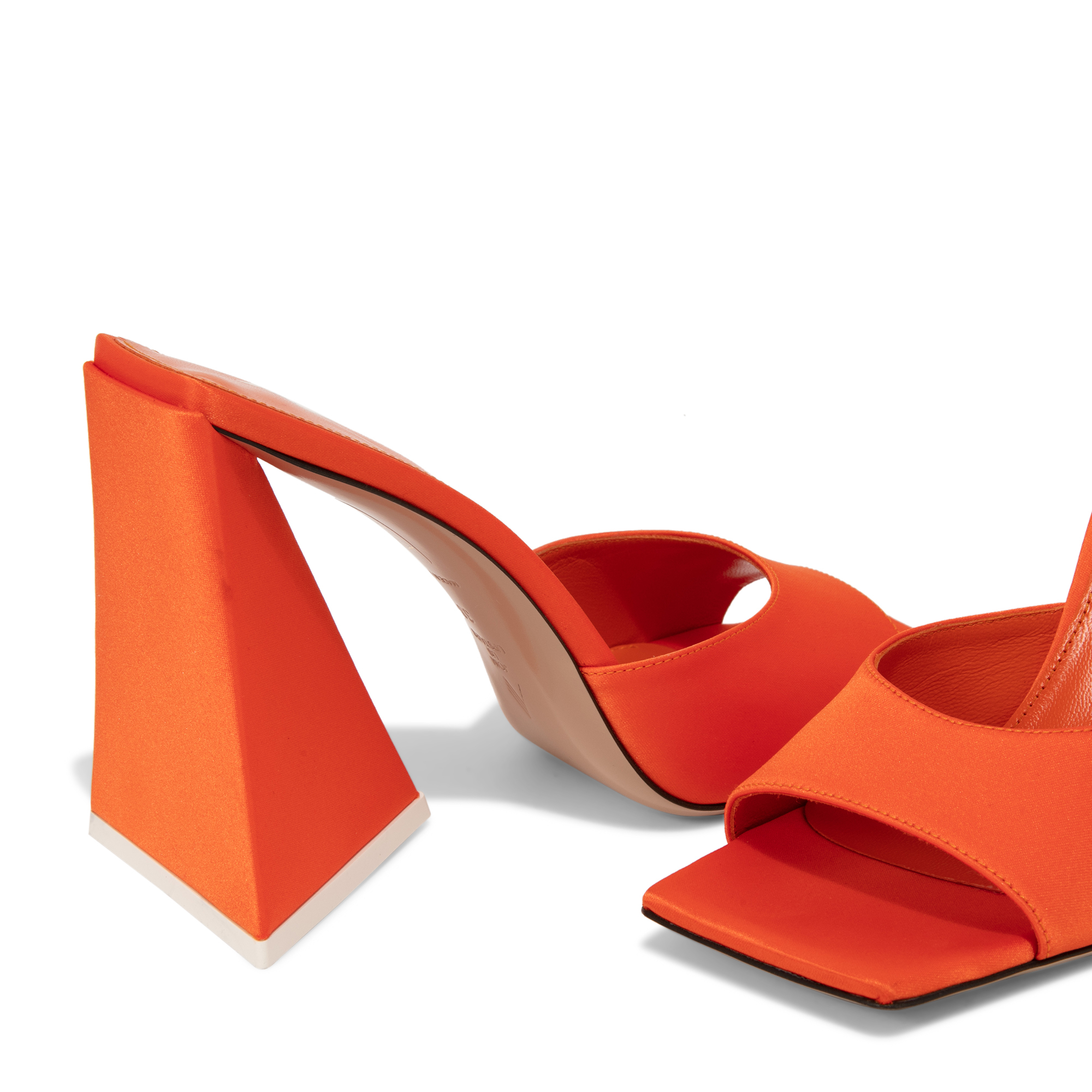 

Devon mules, Orange