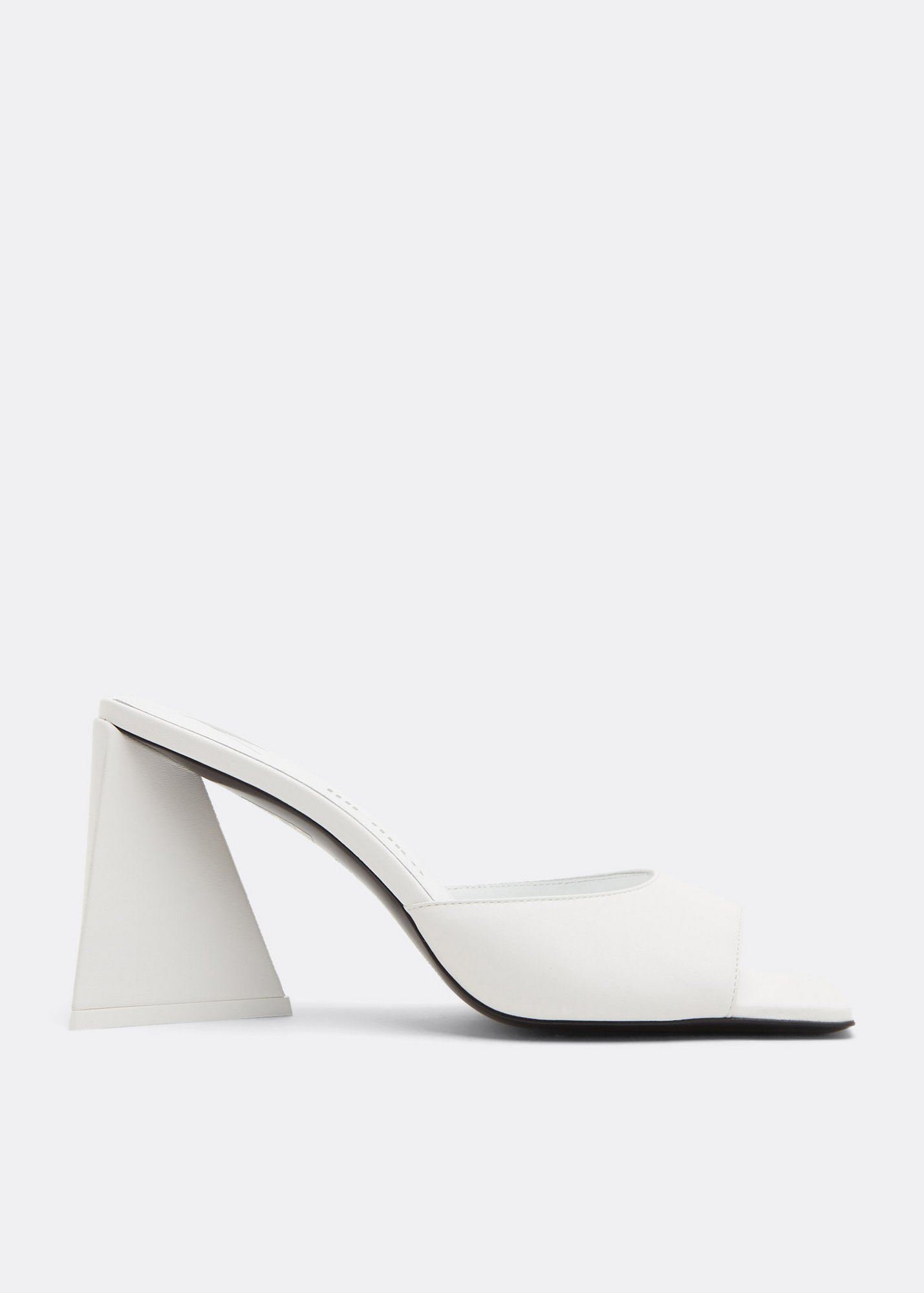

Devon mules, White