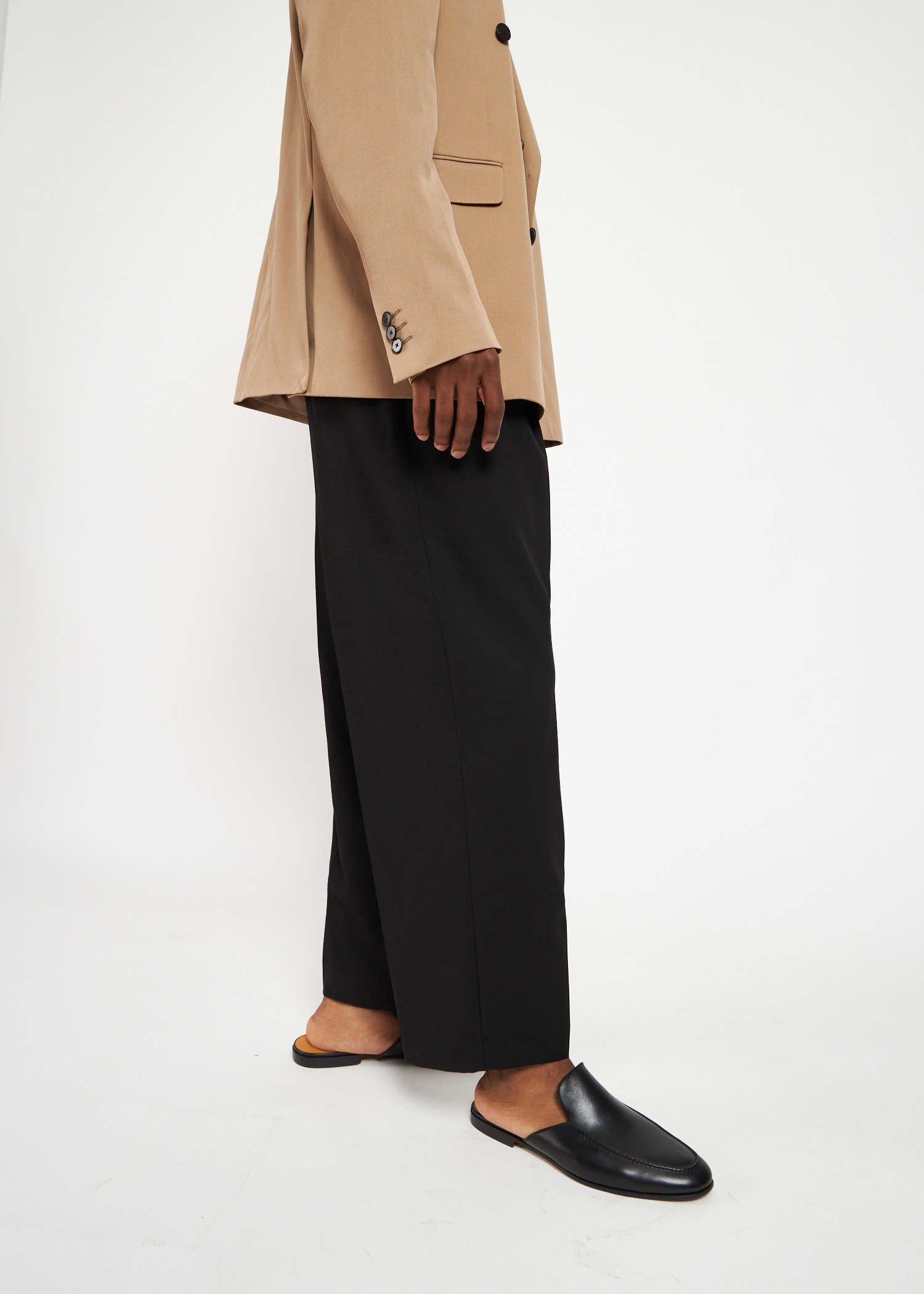 

Leather slippers, Black