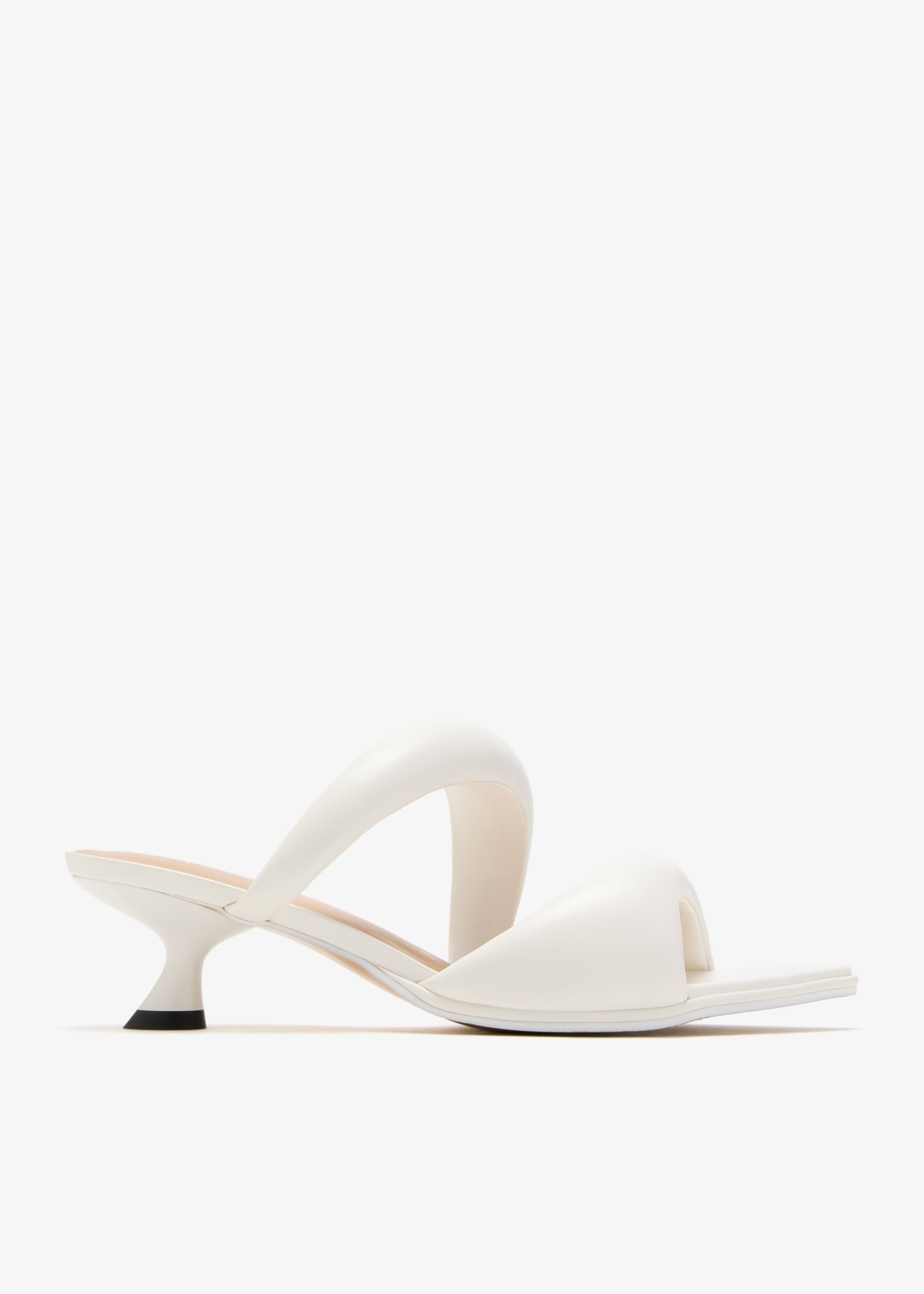 

Sara mules, White