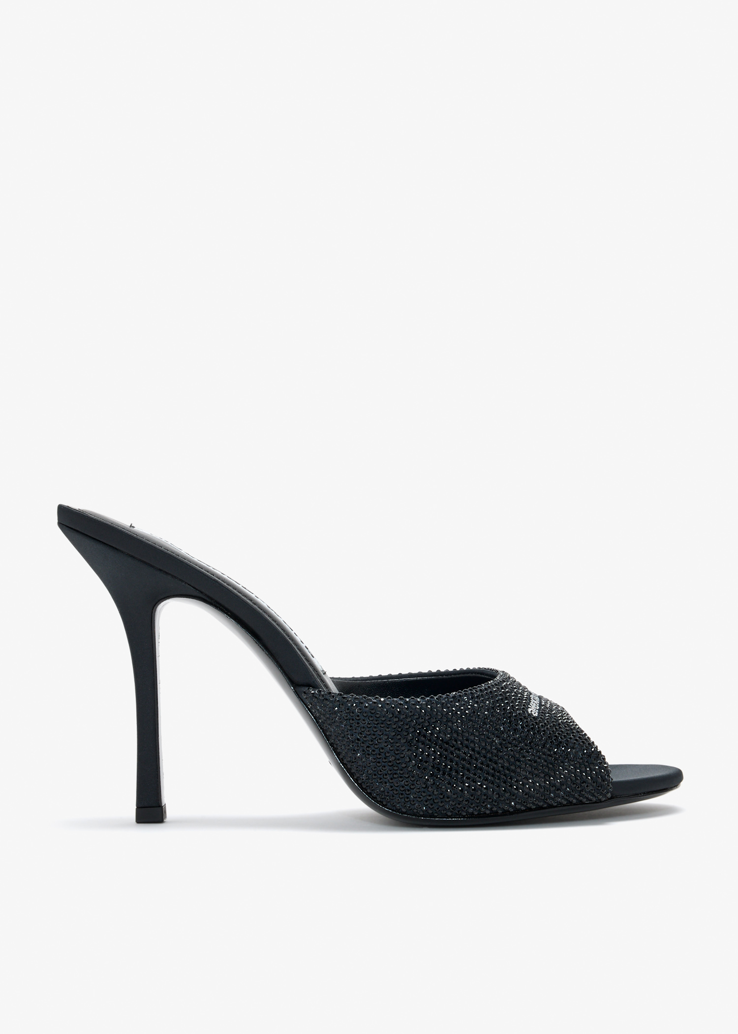 

Cher mules, Black