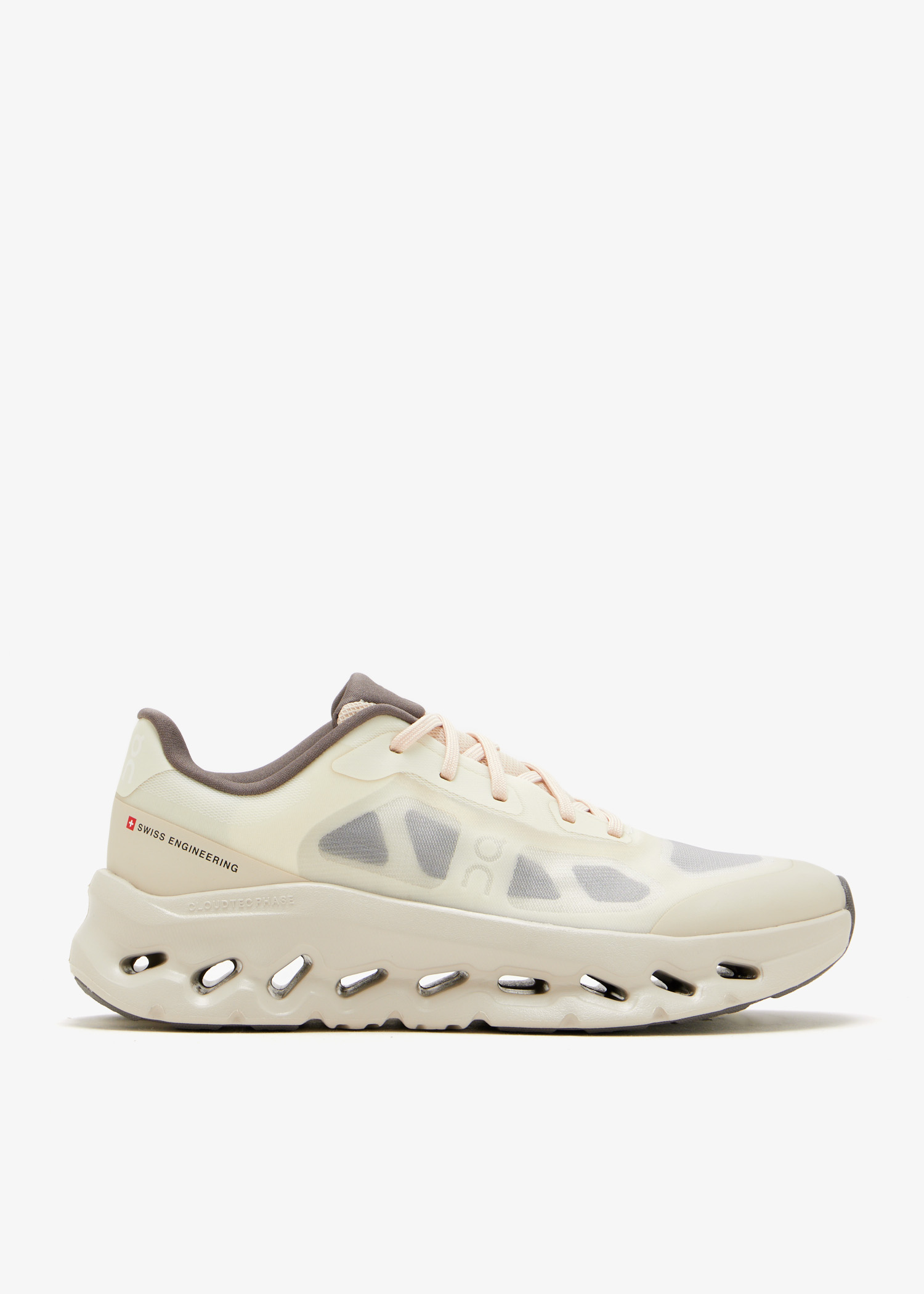 

Cloudtilt Remix sneakers, Cream