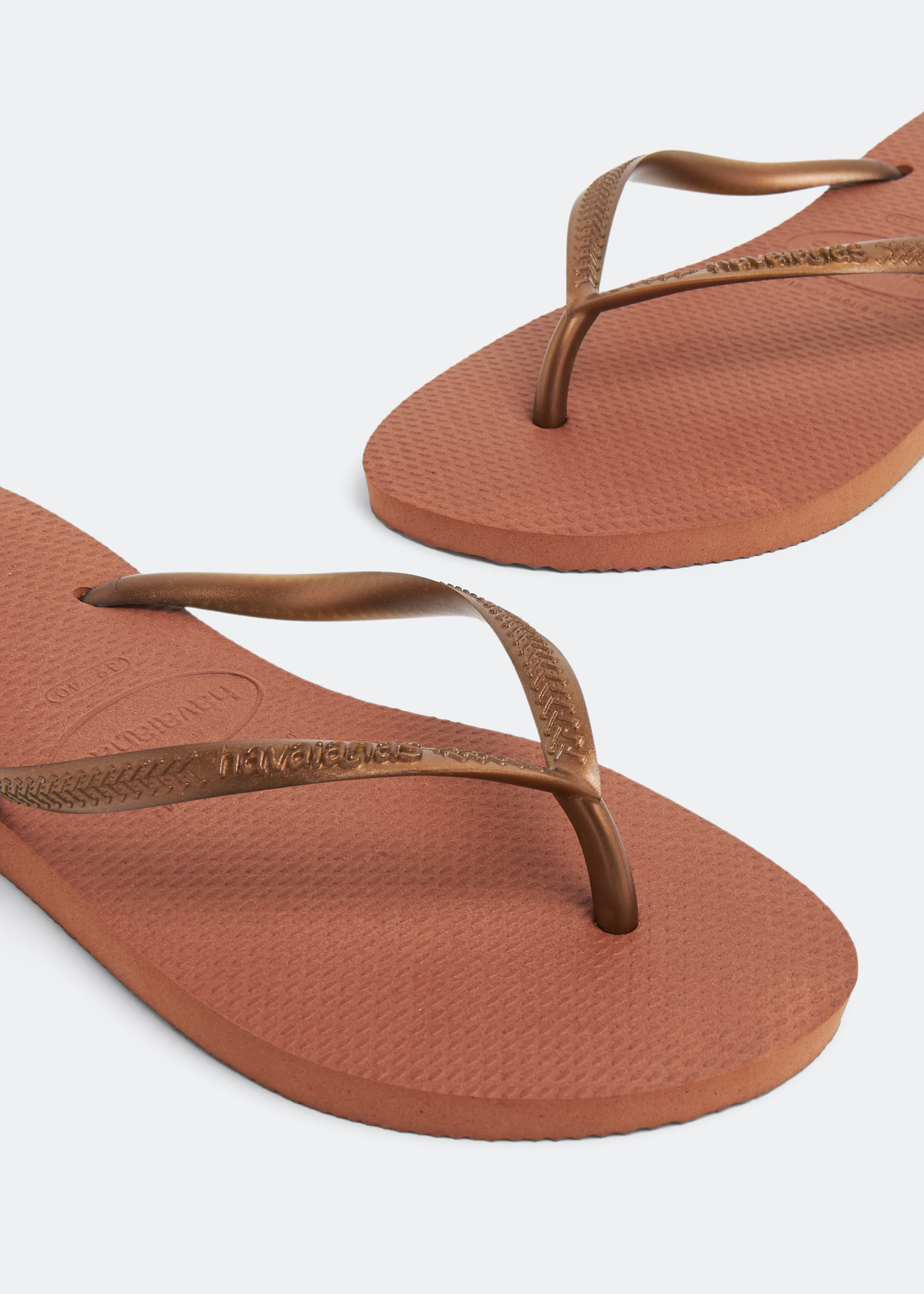 

Slim flip flops, Brown