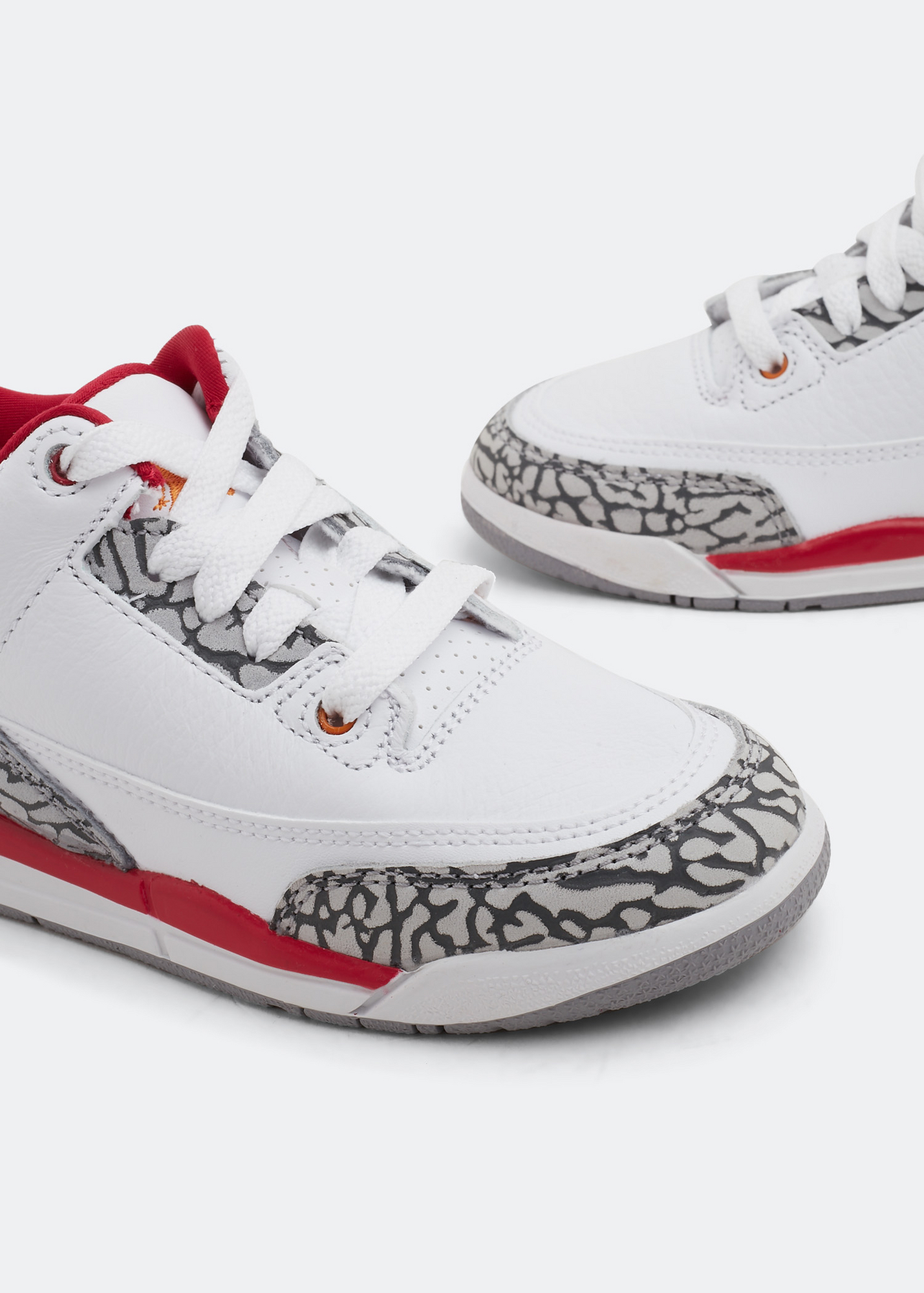 

Air Jordan 3 Retro 'Cardinal Red' sneakers, White