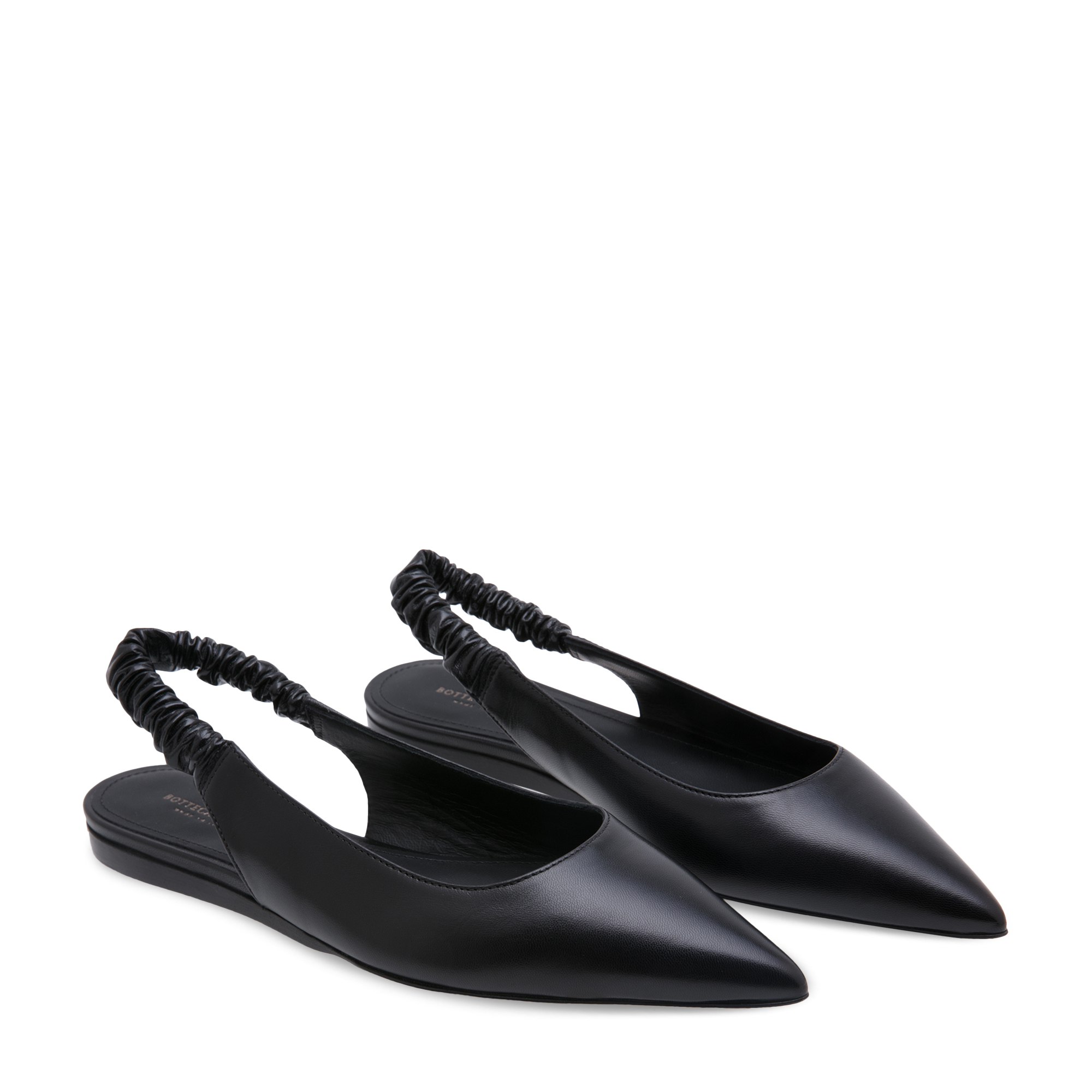 

Pointed leather pumps, Black