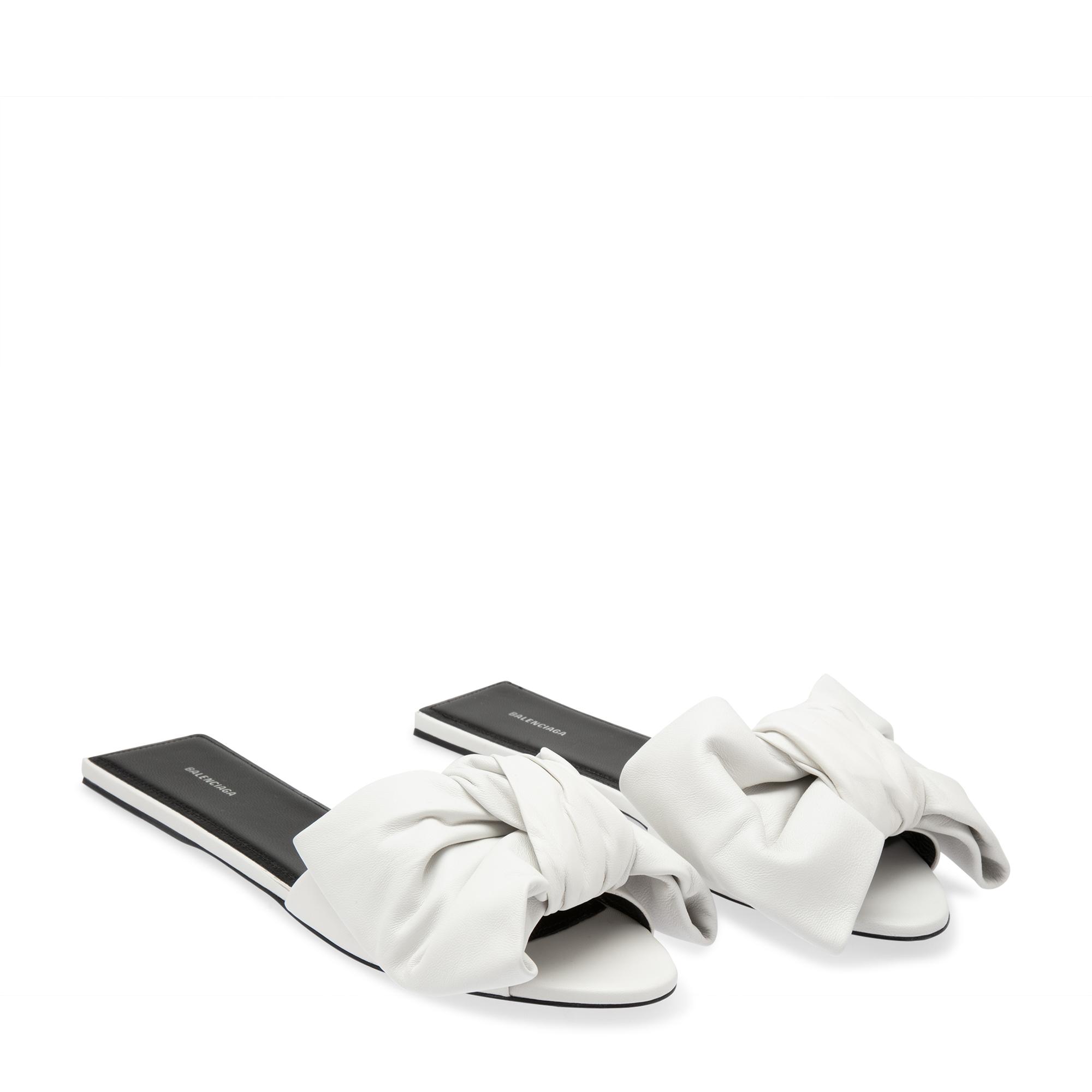 

Bow-emebllished leather slides, White