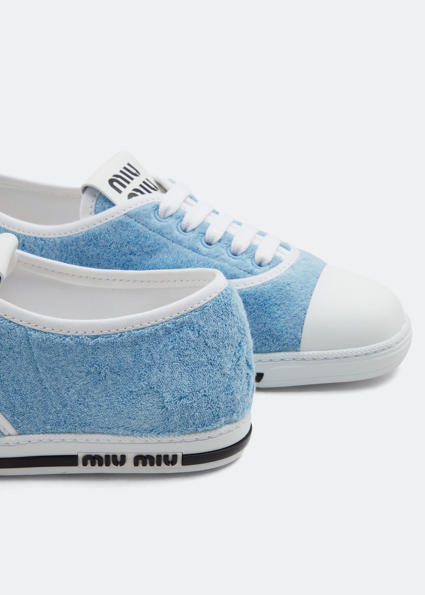 

Low top sneakers, Blue