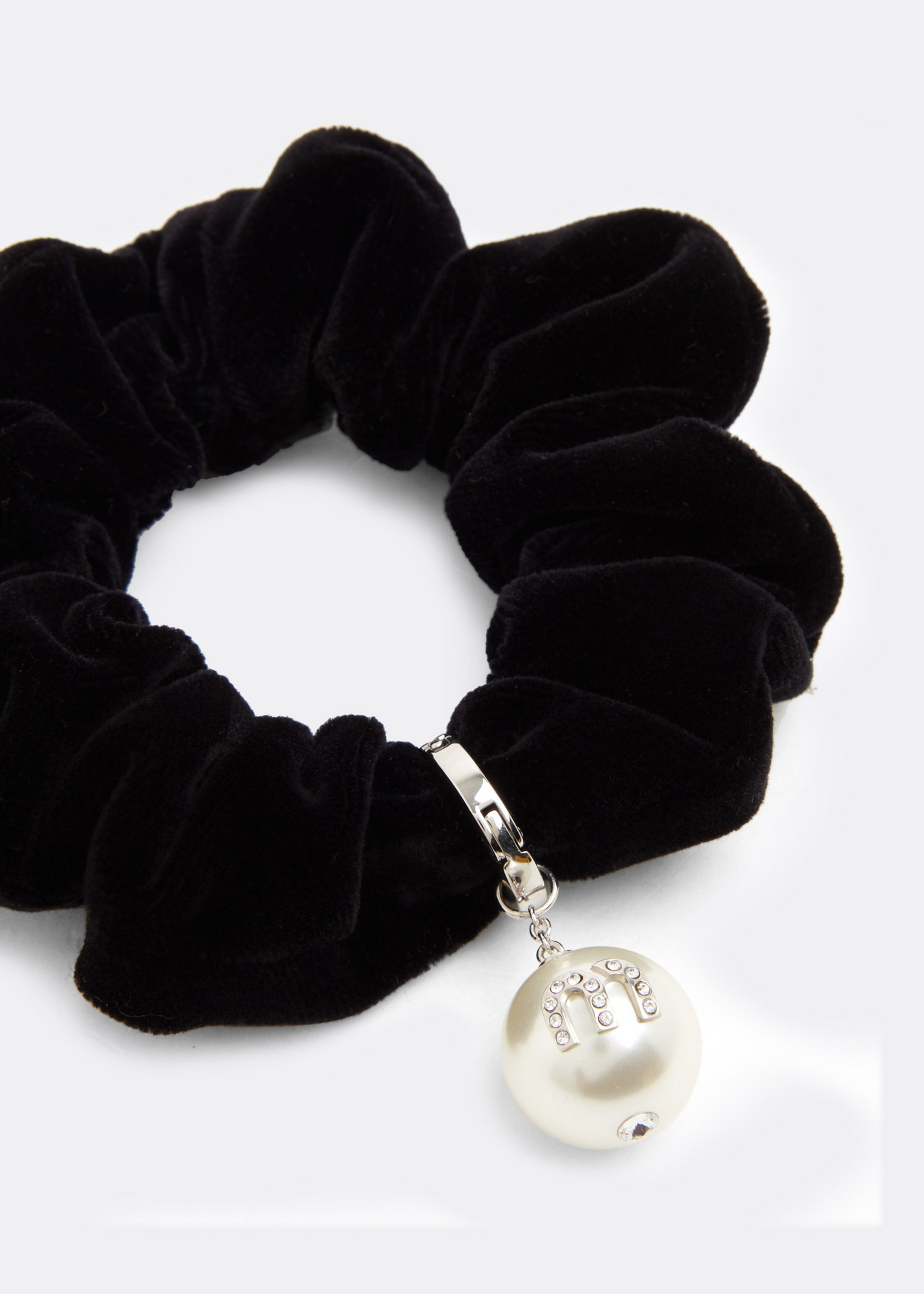 

Pearl drop velvet scrunchie, Black