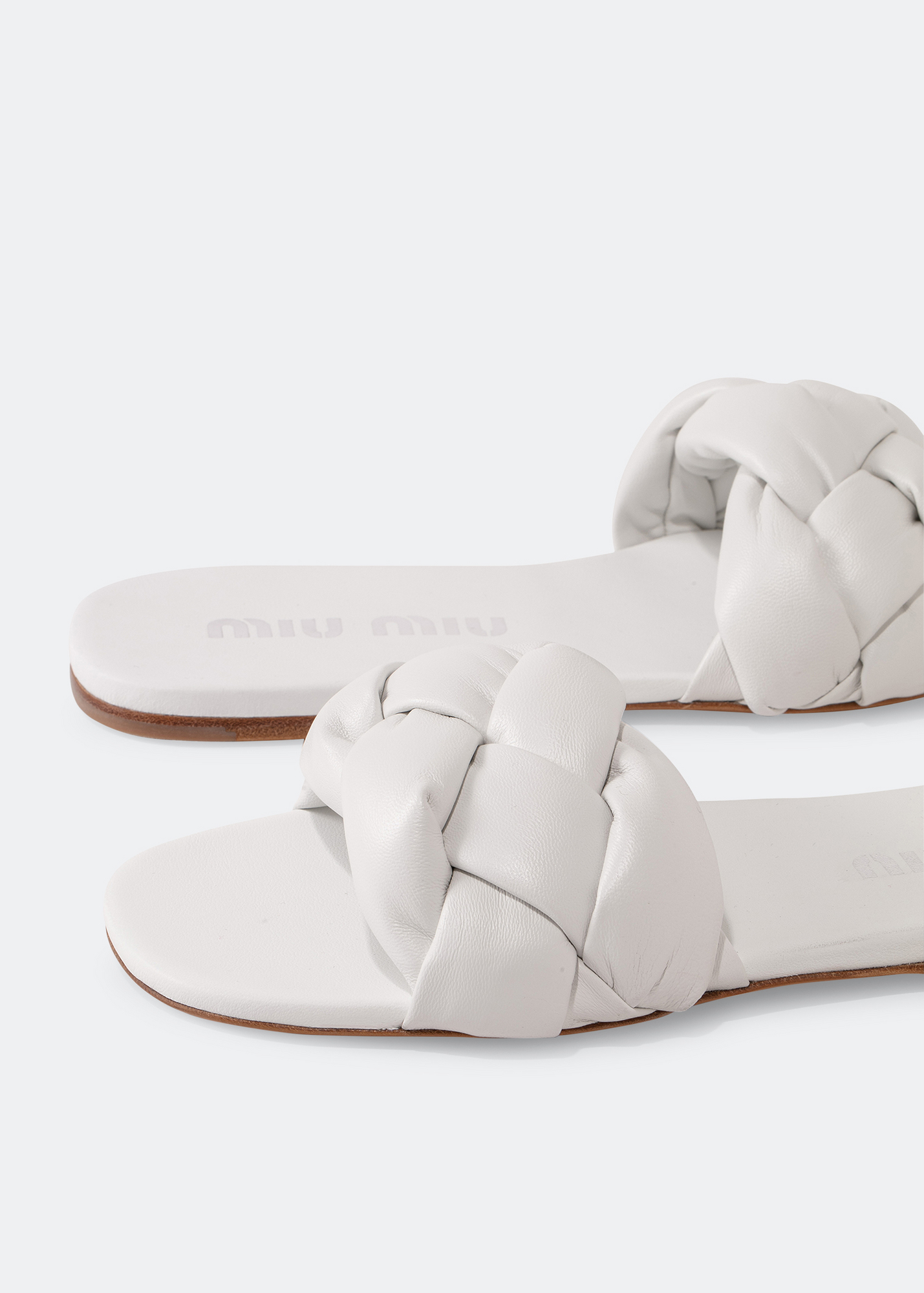 

Flat leather sandals, White