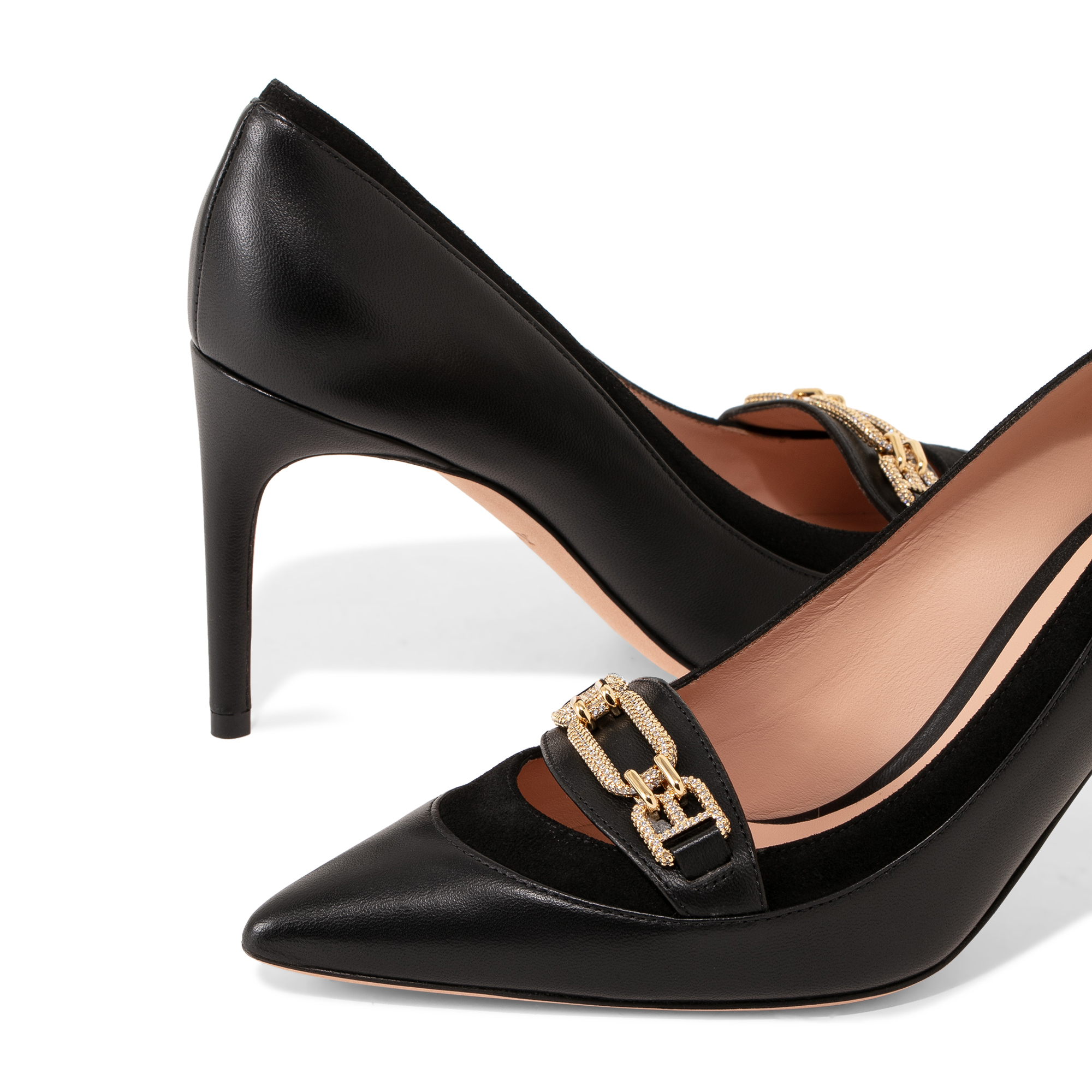 

Daika pumps, Black