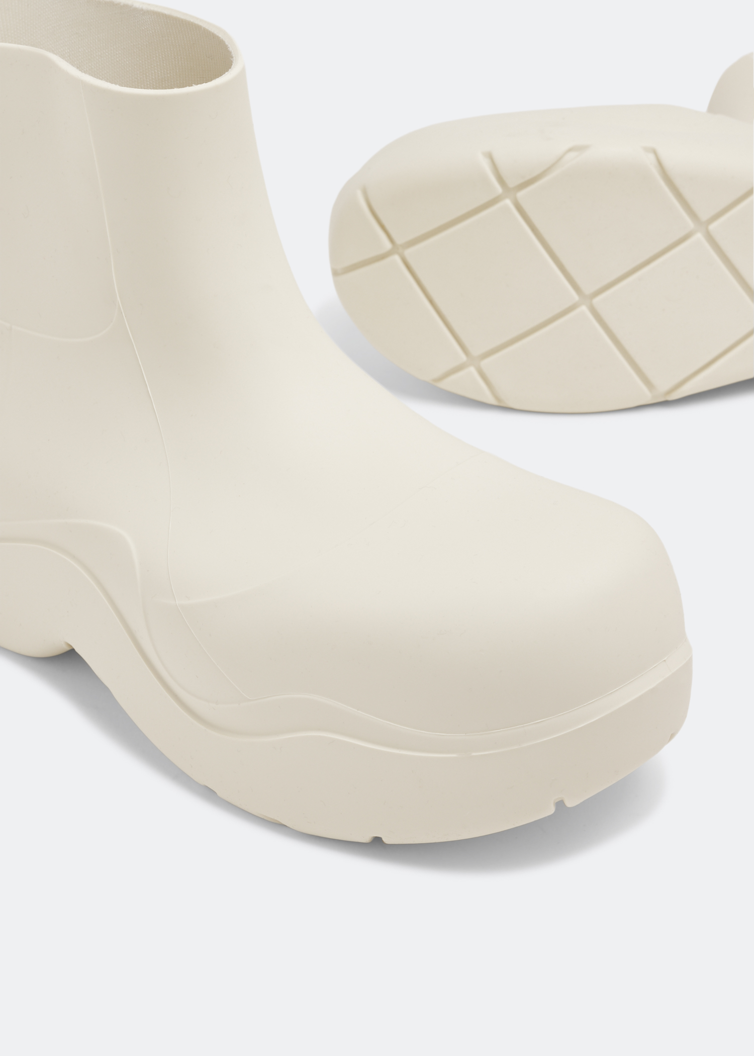 

Puddle ankle boots, White