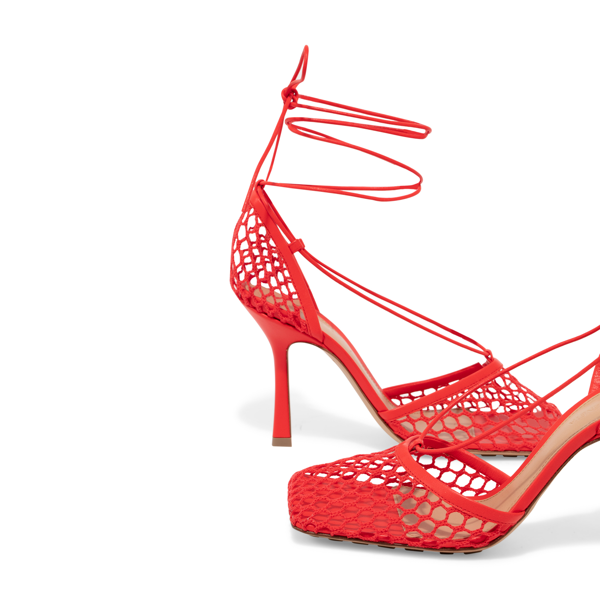 

Mesh pumps, Red