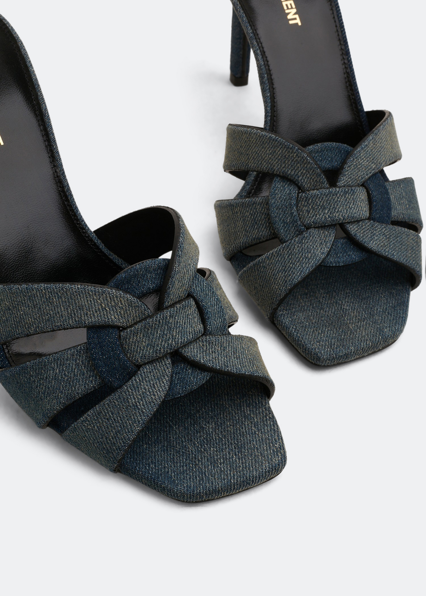 

Tribute mules, Blue