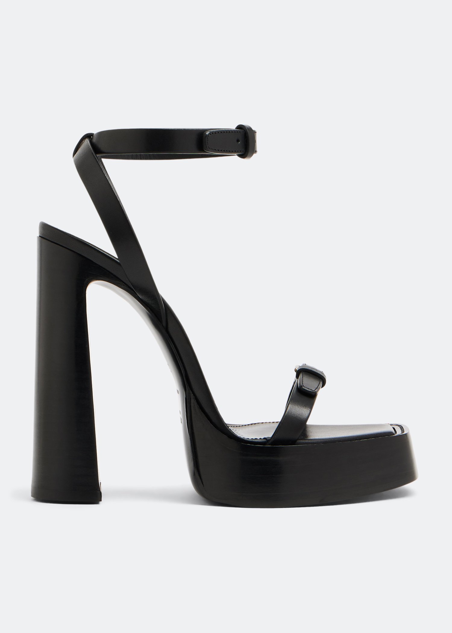 

Platz platform sandals, Black