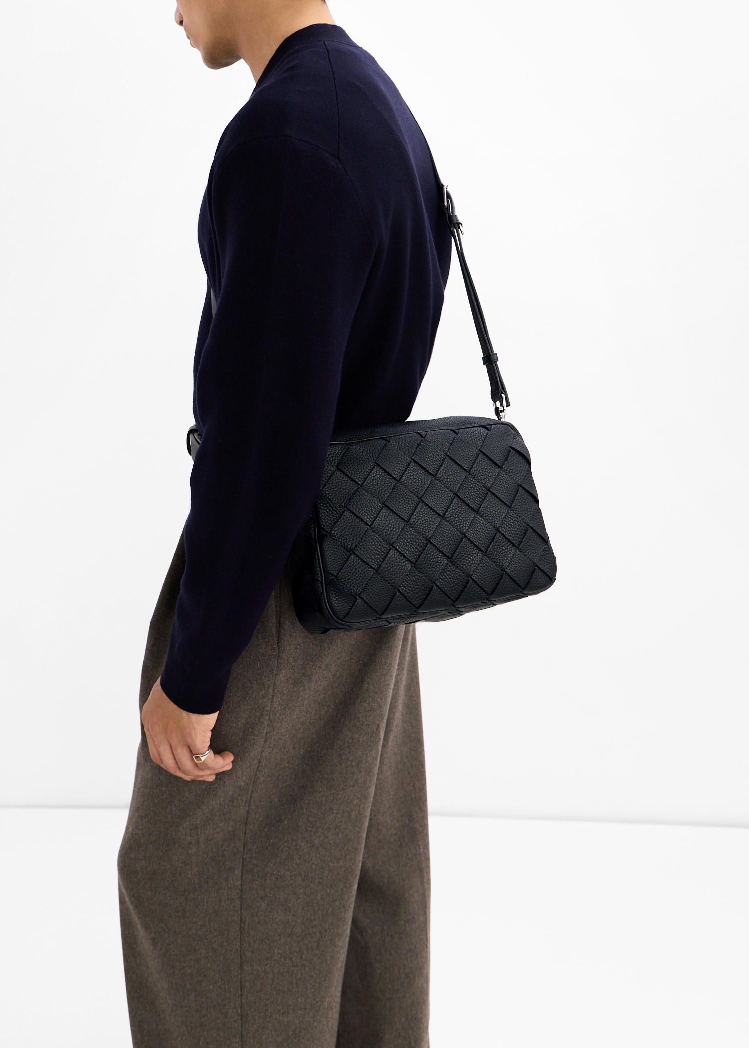 

Intrecciato Camera bag, Navy