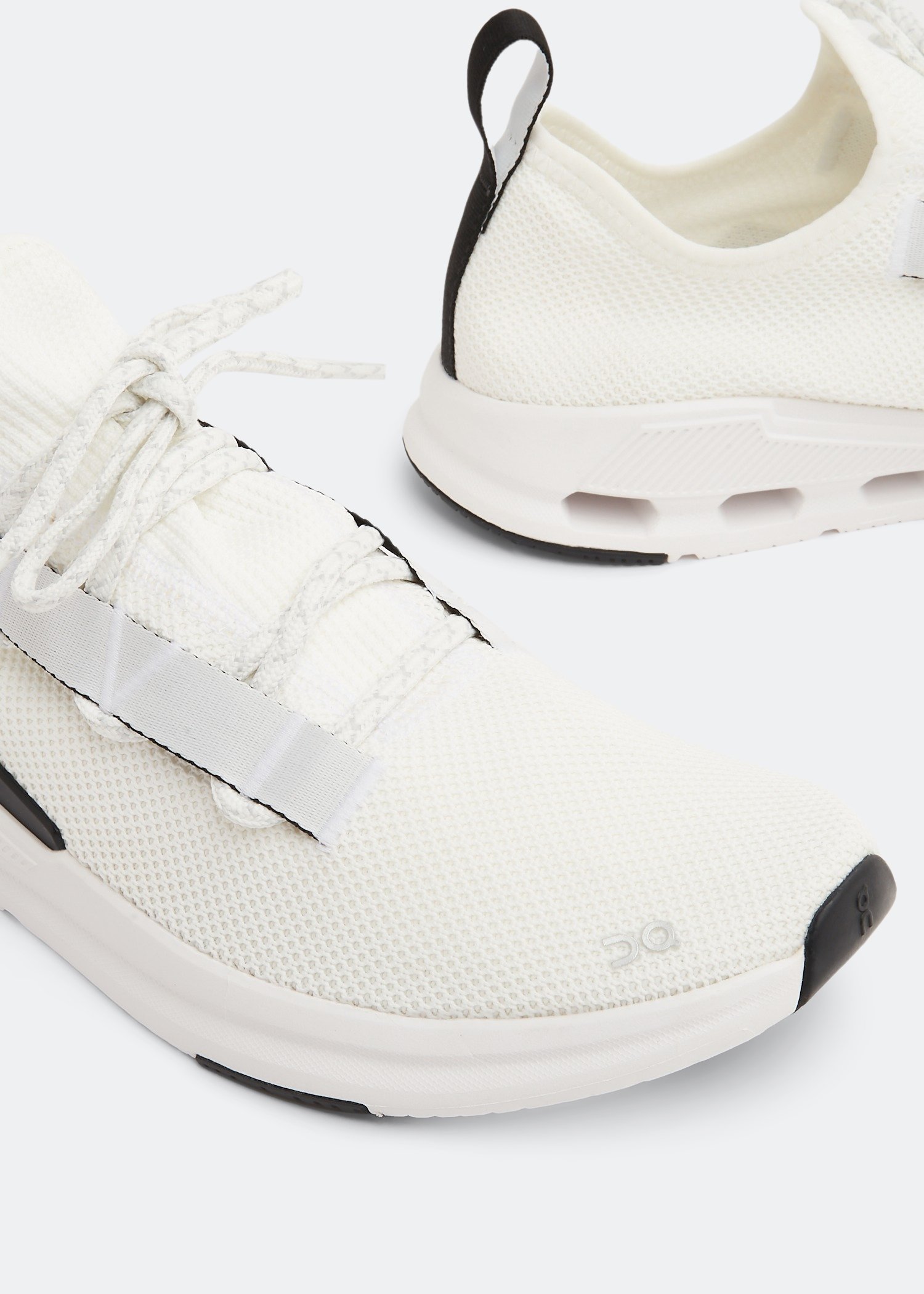 

Cloudeasy sneakers, White