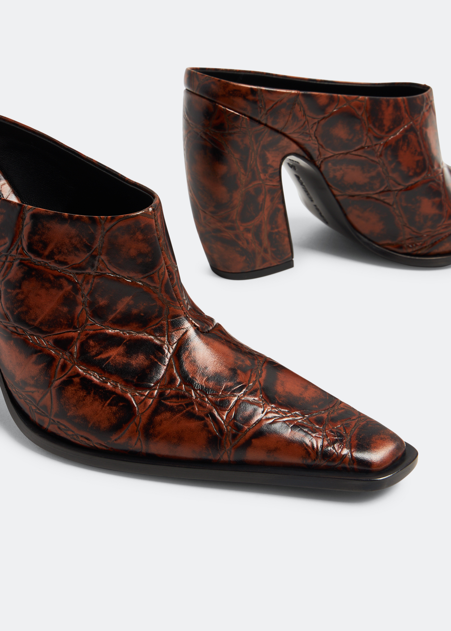 

Tex mules, Brown