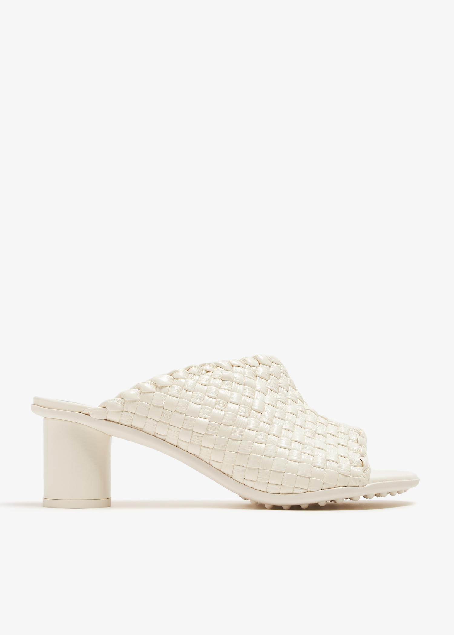 

Atomic mules, White