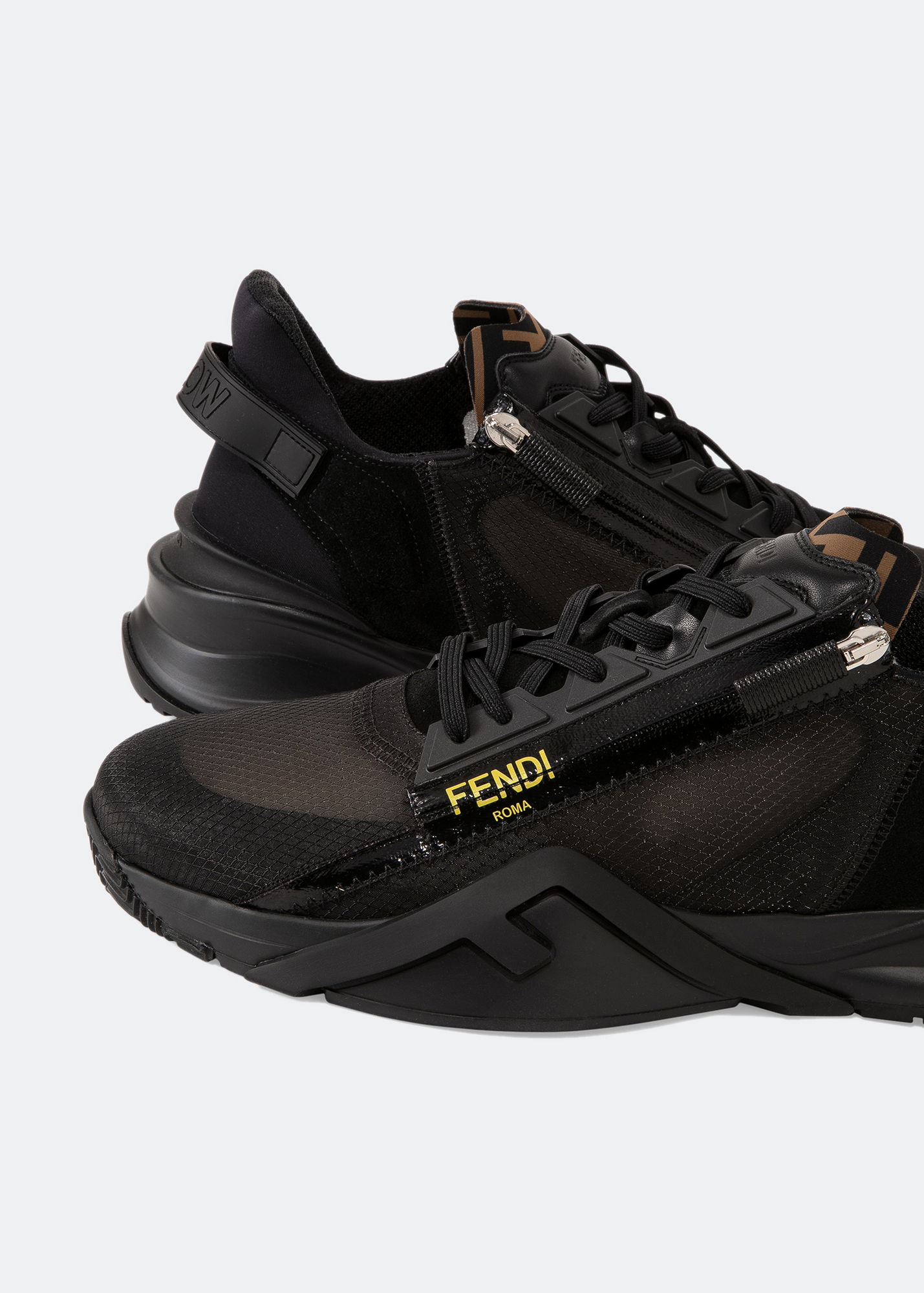 

Flow sneakers, Black