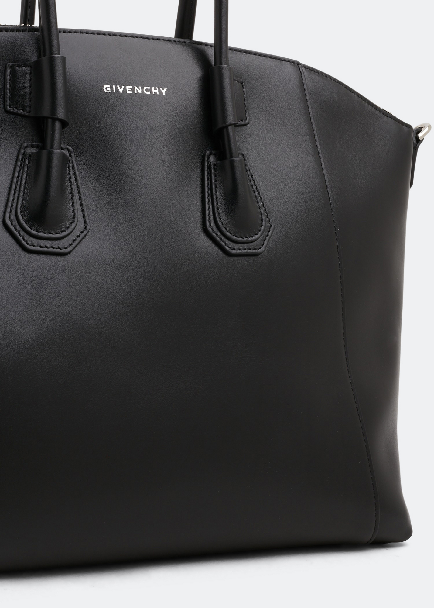 

Antigona small sport bag, Black