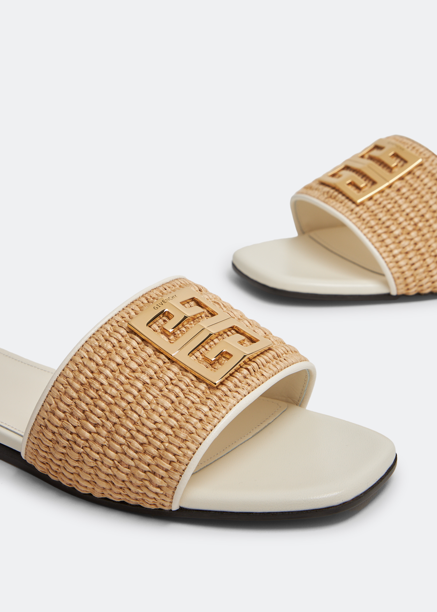 

4G flat sandals, Beige