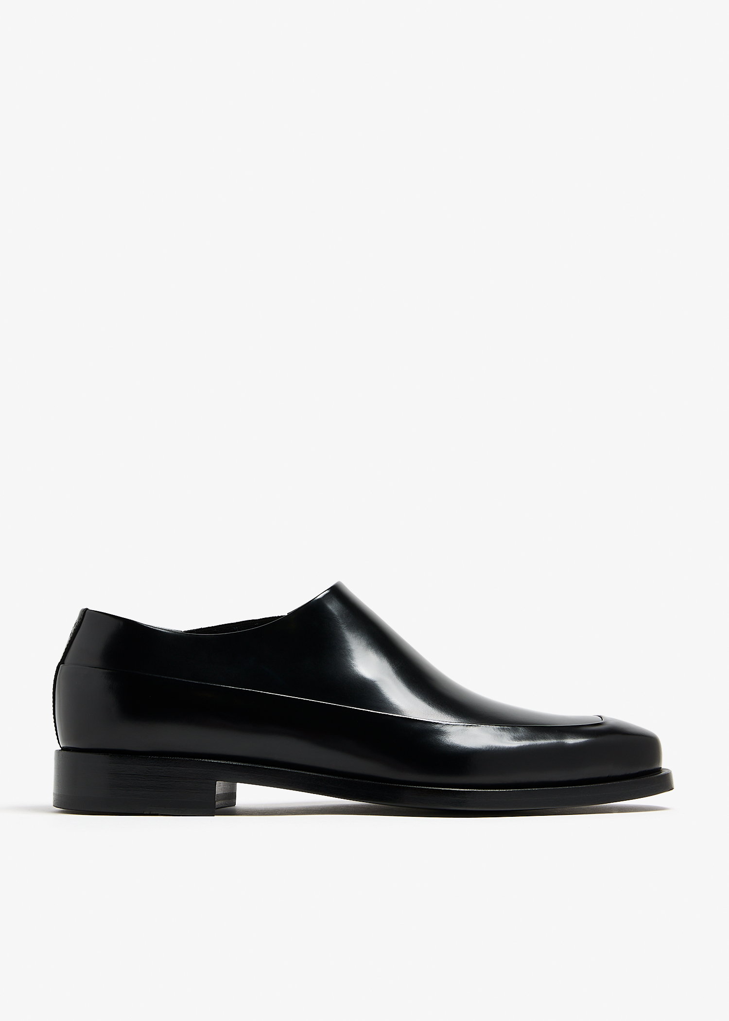 

Squared derby shoes, Black