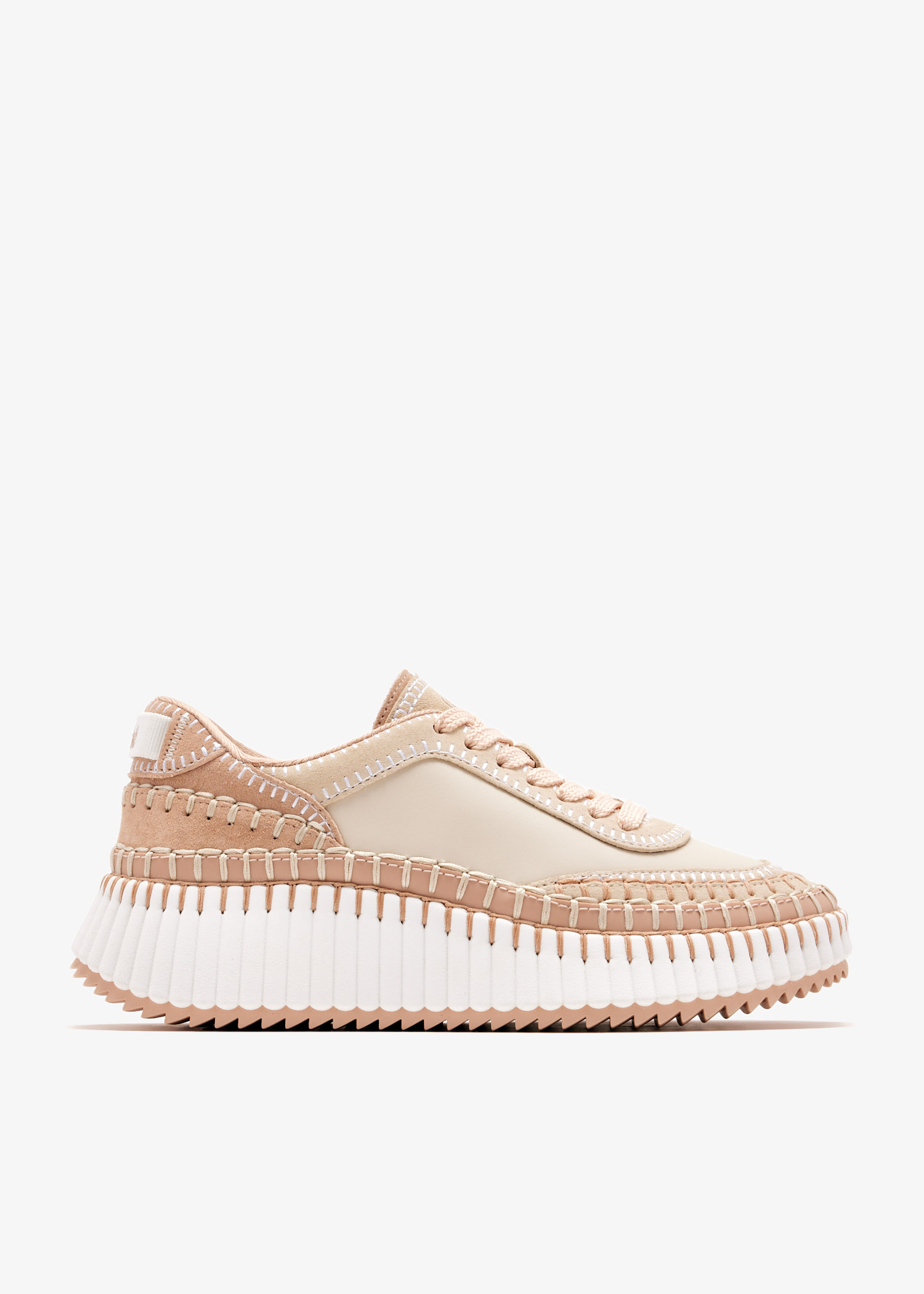 

Nama sneakers, Pink