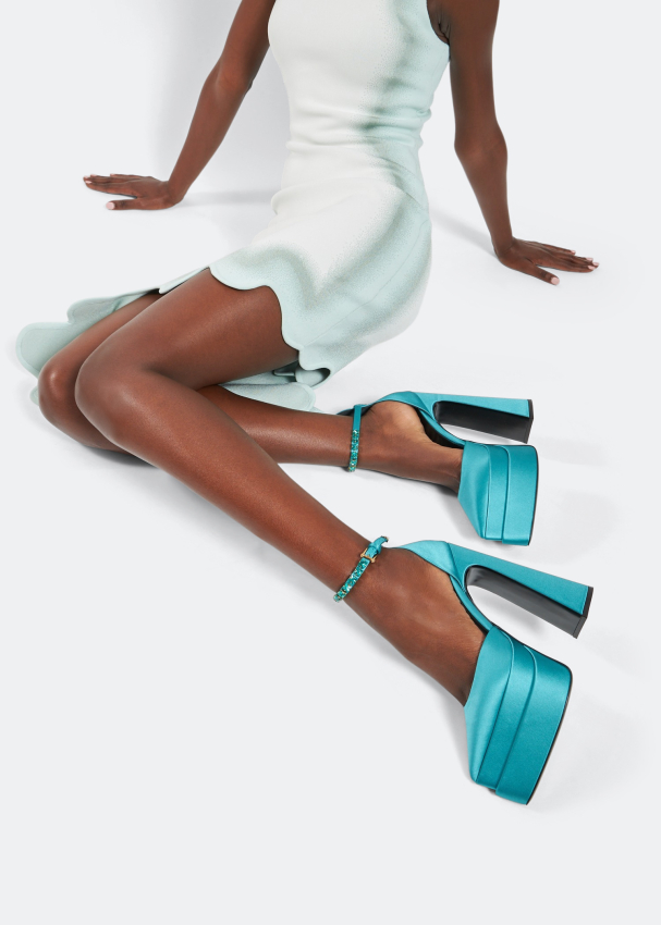 versace aevitas platform