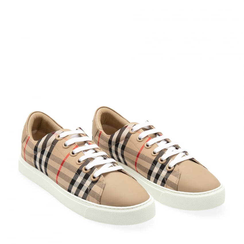 Burberry Albridge sneakers for Women - Beige in KSA | Level Shoes