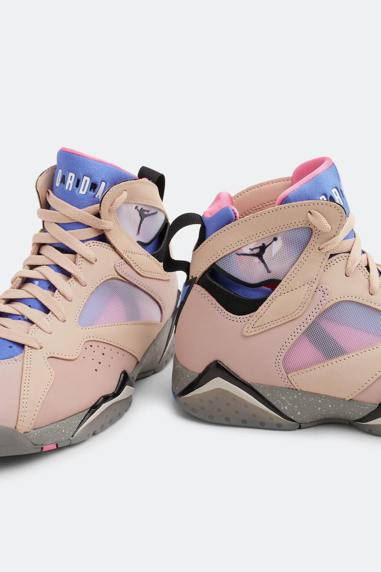 

Air Jordan 7 SE ’Sapphire' sneakers, Beige