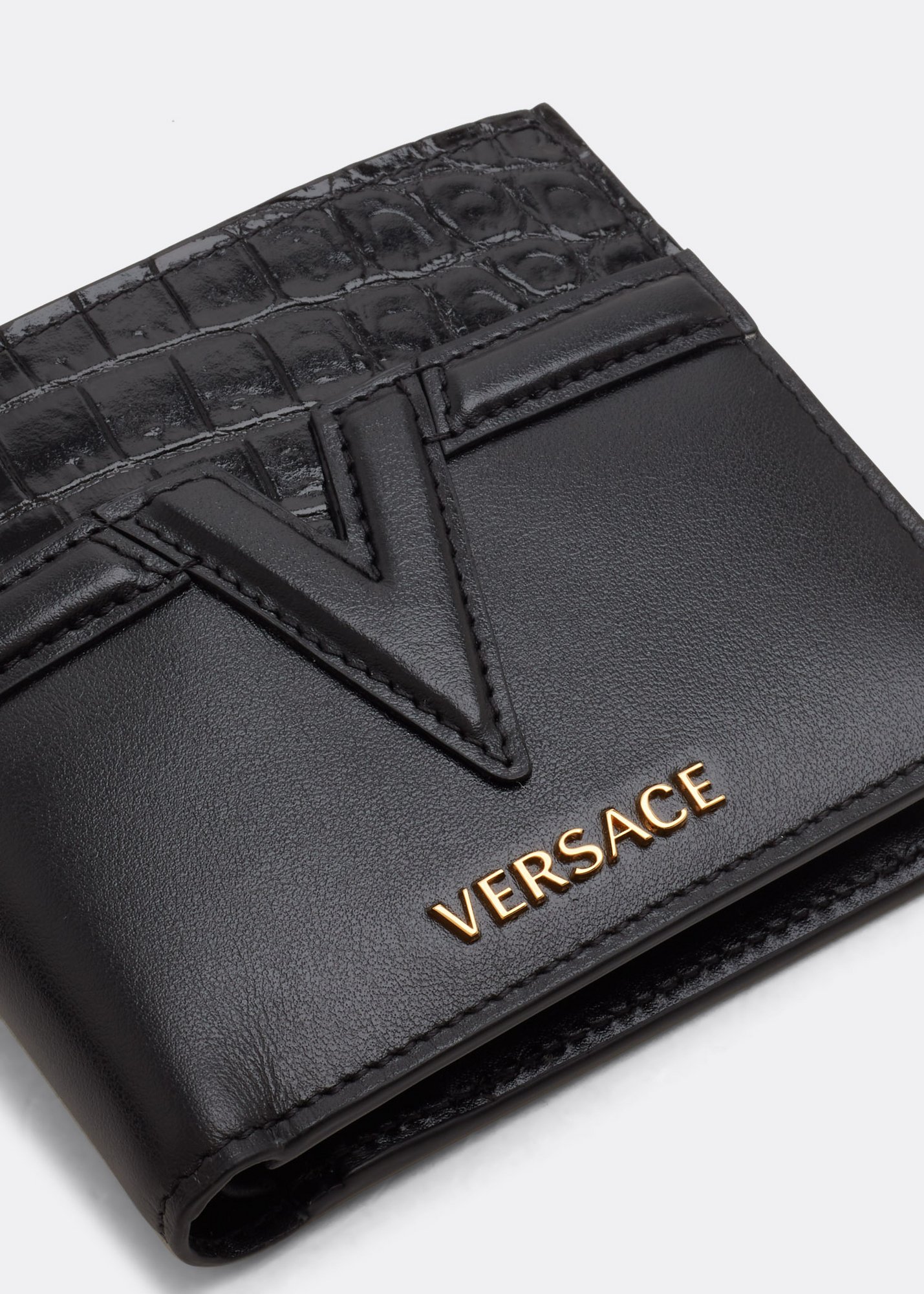 

V leather bifold wallet, Black