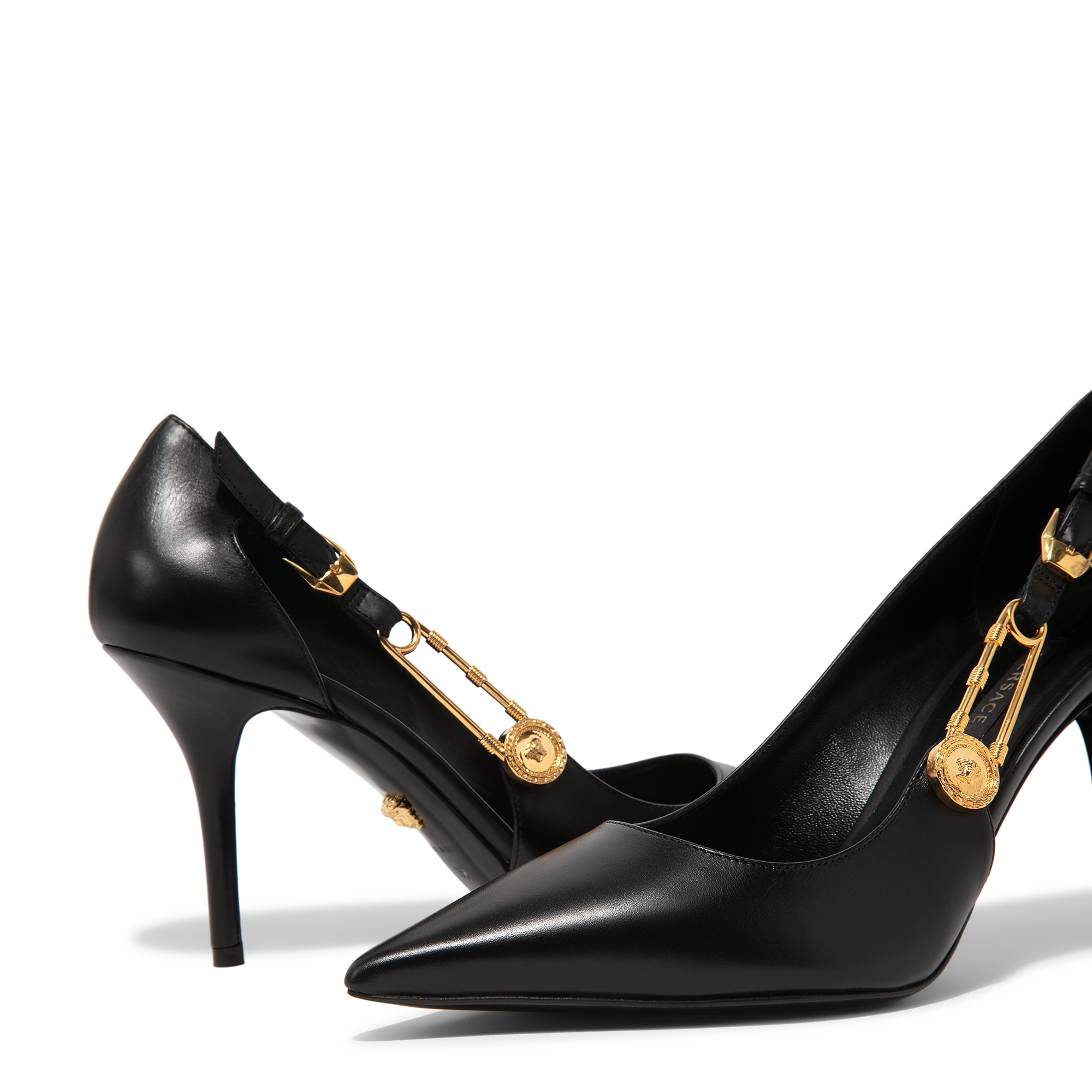 

Safety Pin pumps, Black