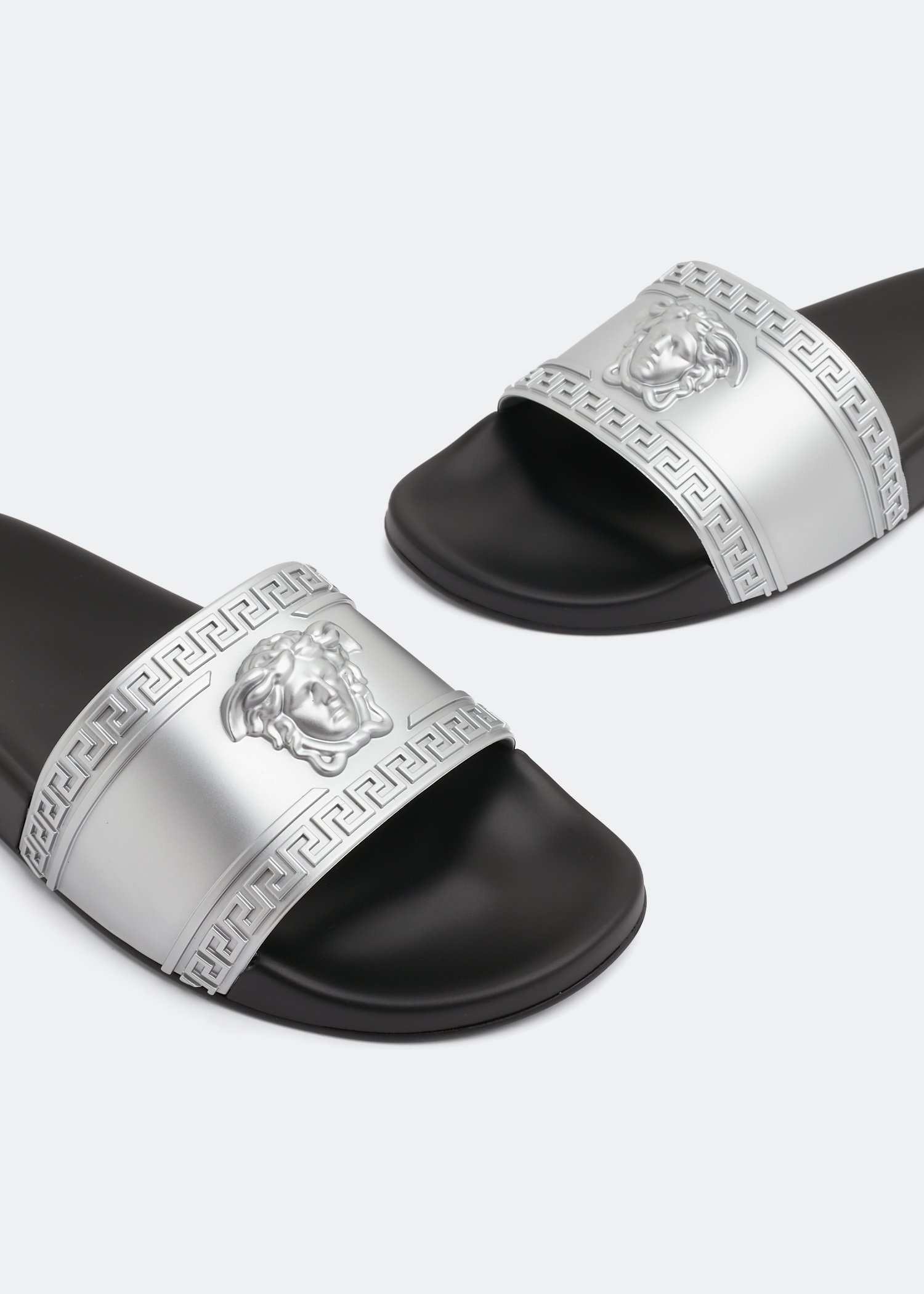 

Medusa rubber slides, Silver