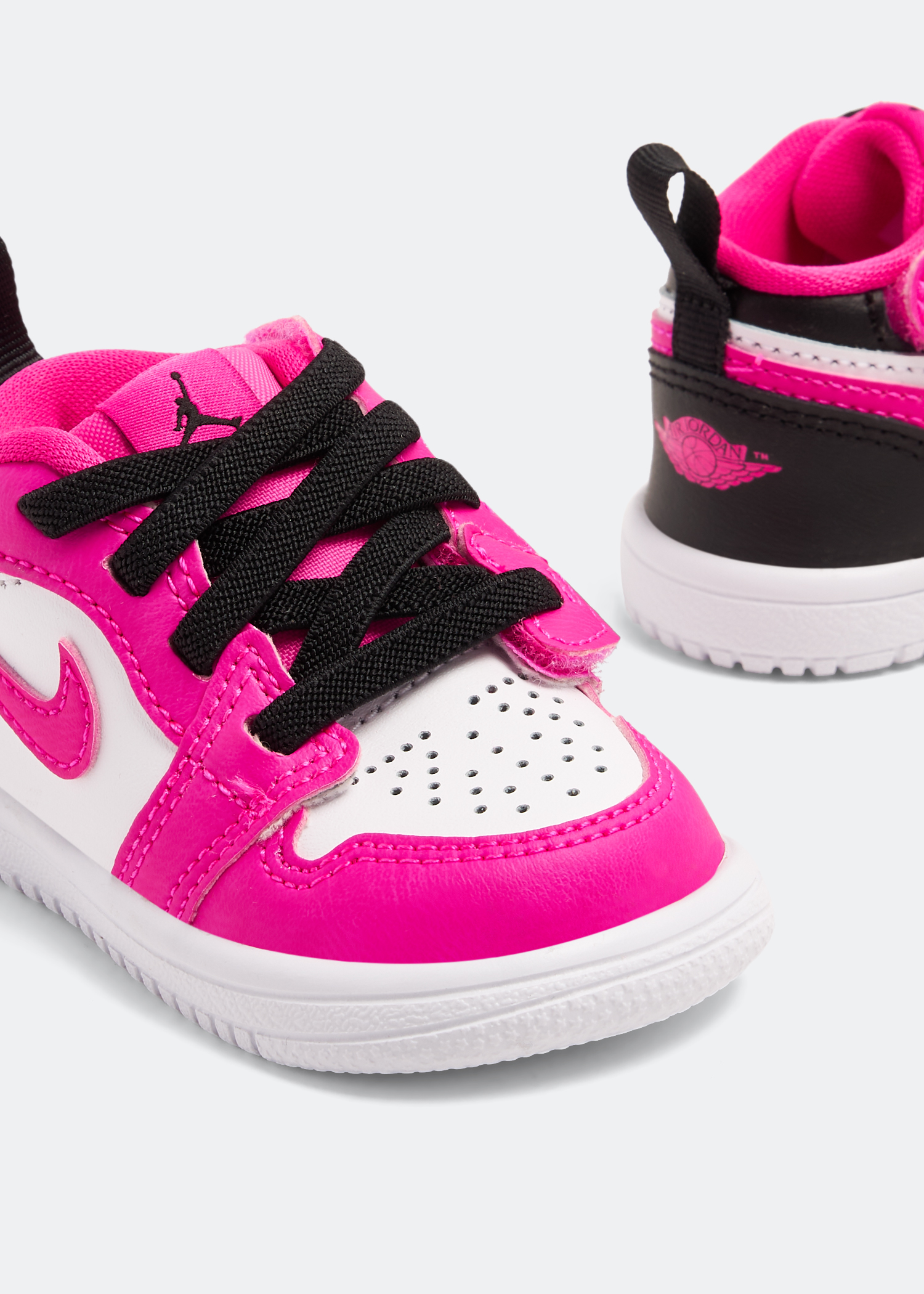 

Jordan 1 Low Alt 'Fierce Pink' sneakers