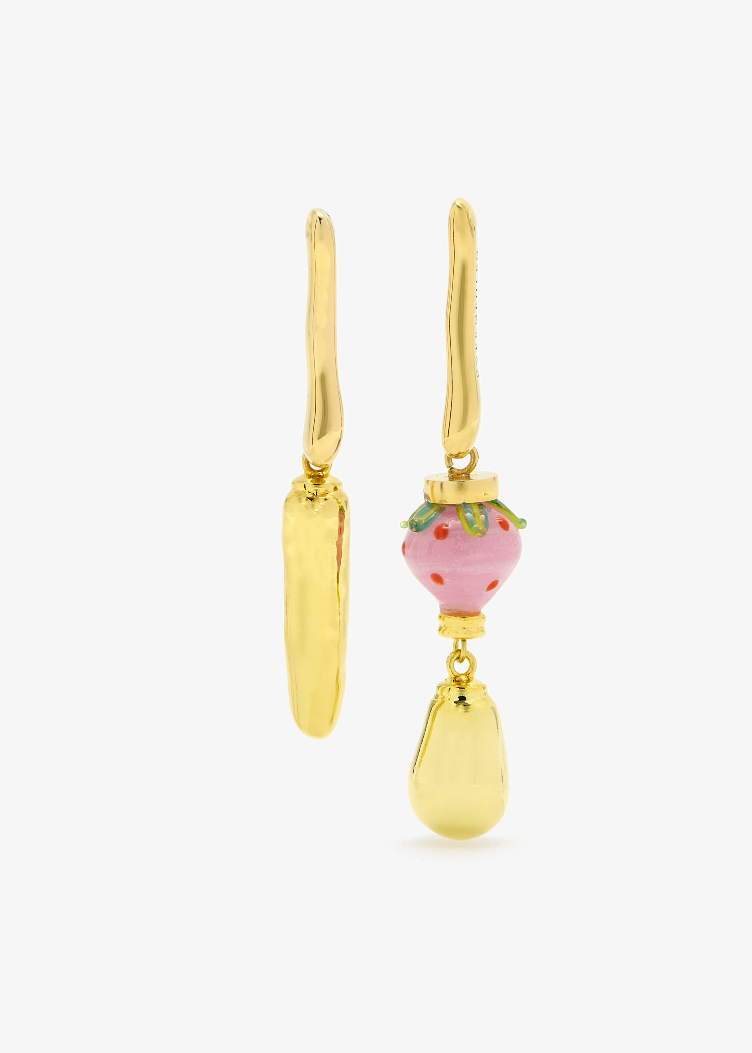 

Golden Age Strawberry earrings, Gold